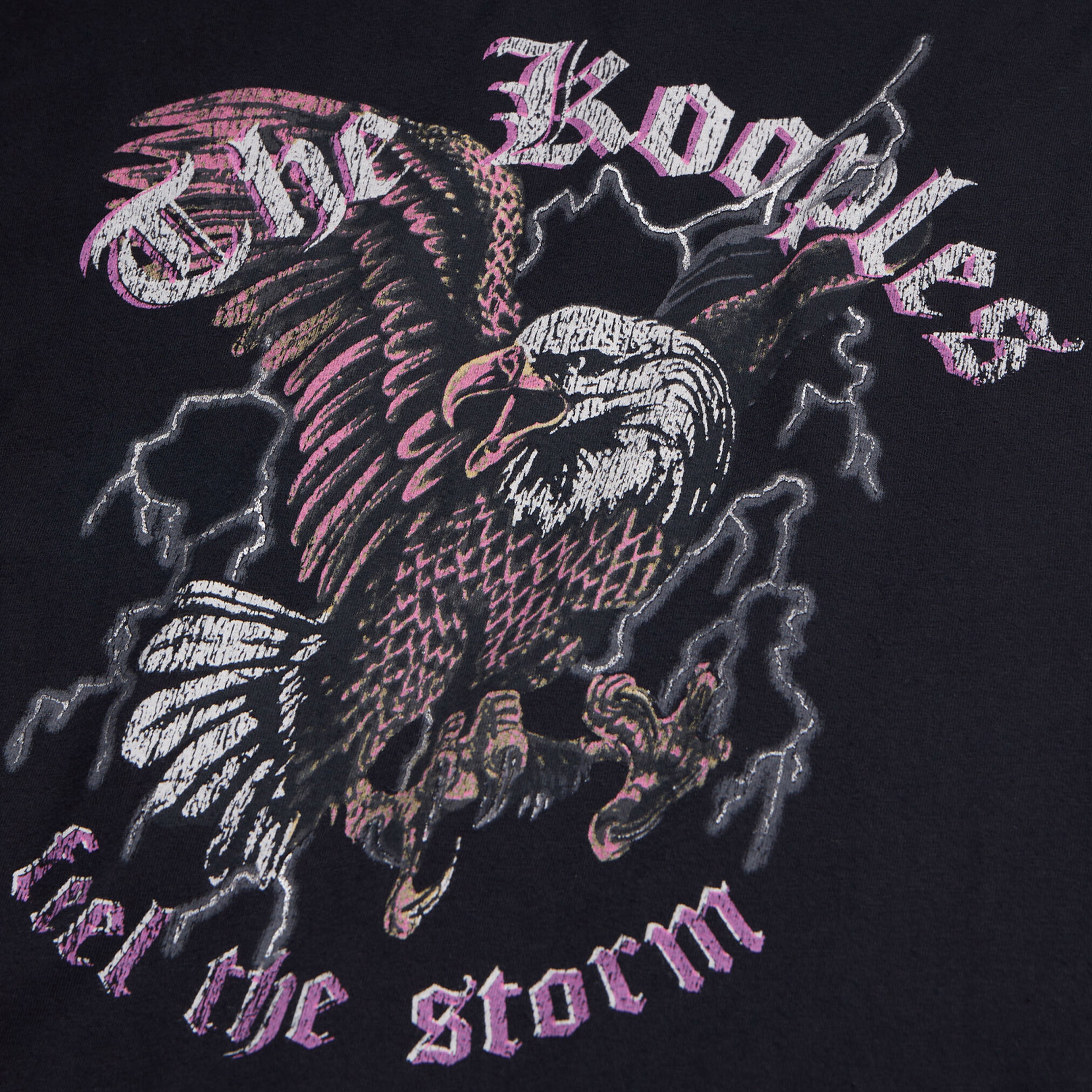 KADIN BASKILI SİYAH T-SHIRT