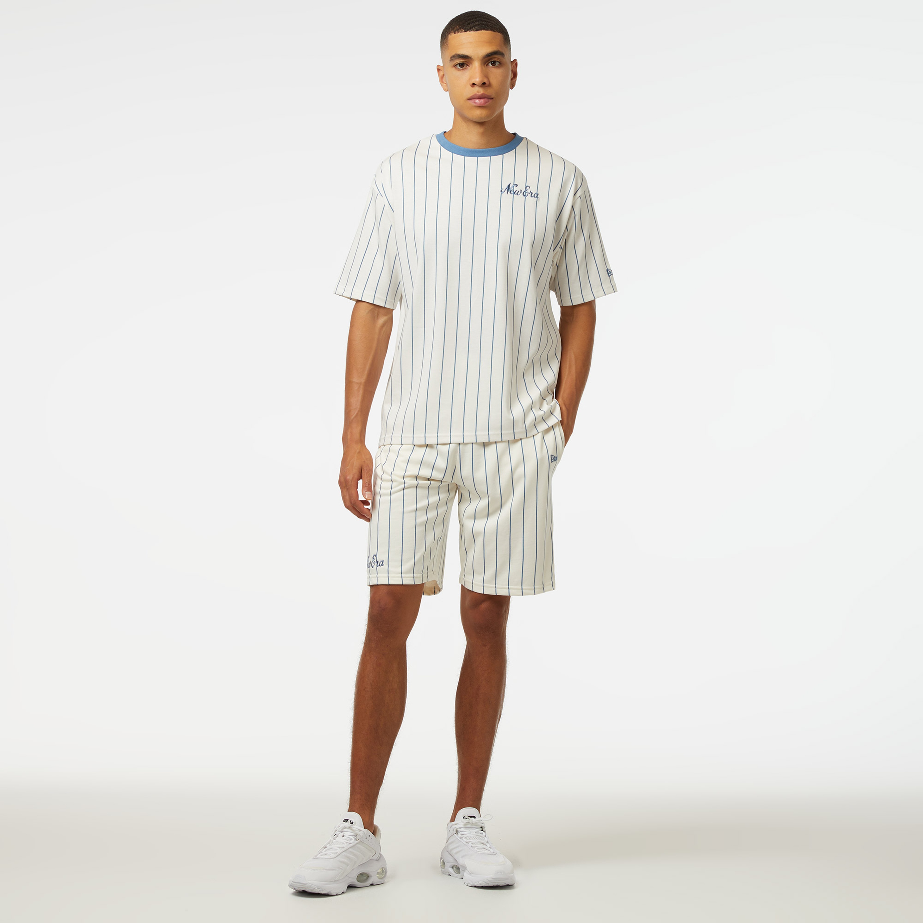 New Era Ne Pinstripe Erkek Siyah Şort