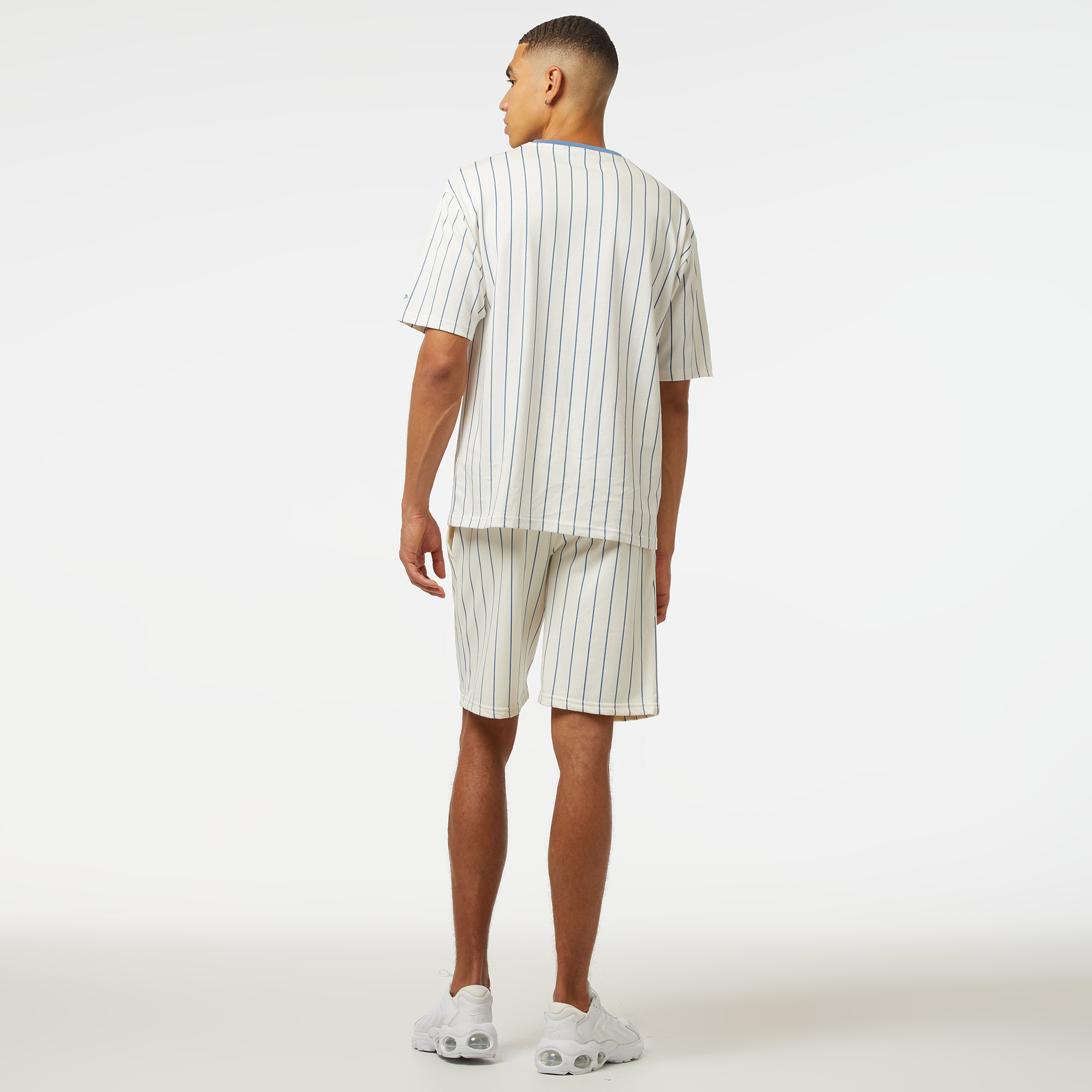 New Era Ne Pinstripe Erkek Siyah Şort