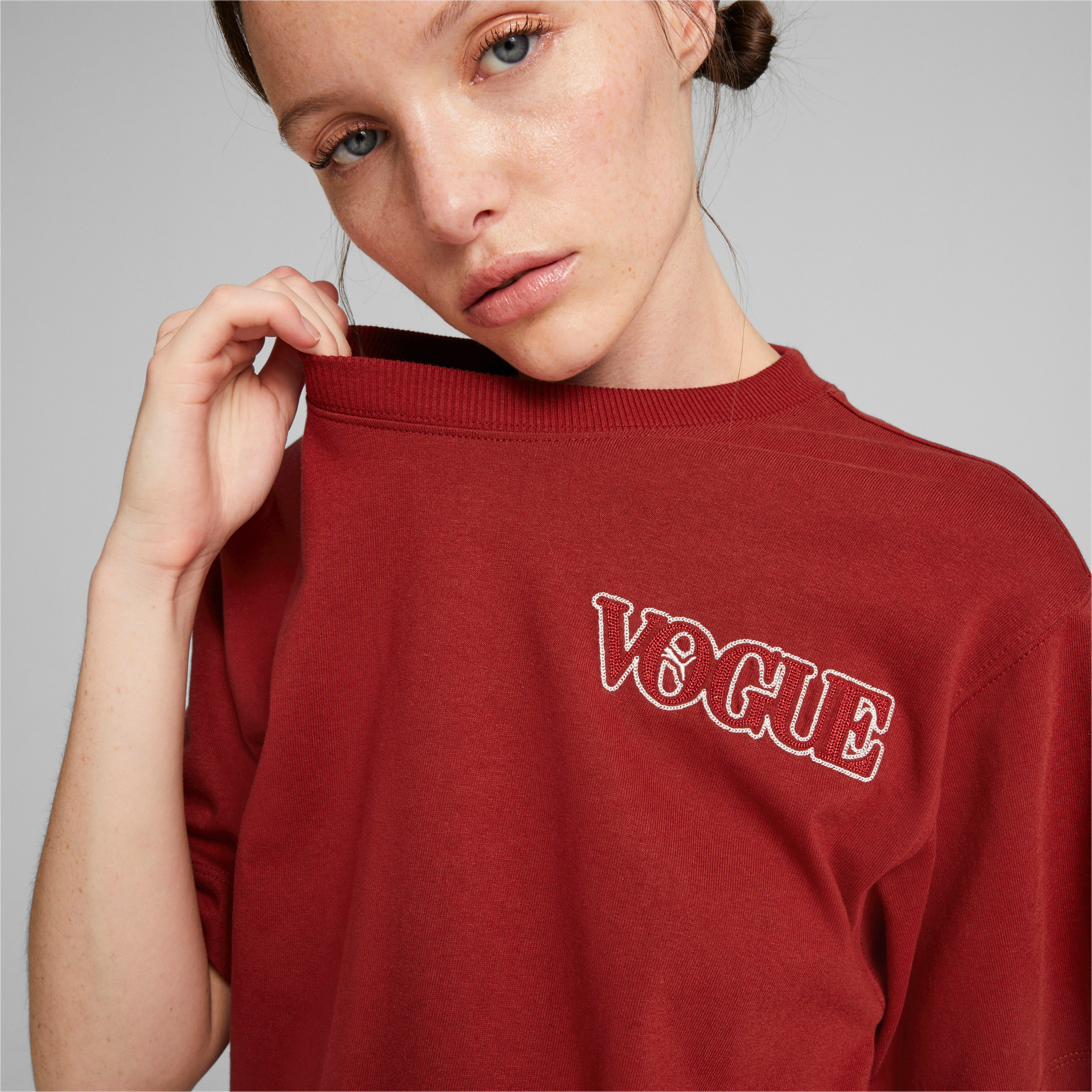 Puma X Vogue Relaxed Kadın Kırmızı Tshırt