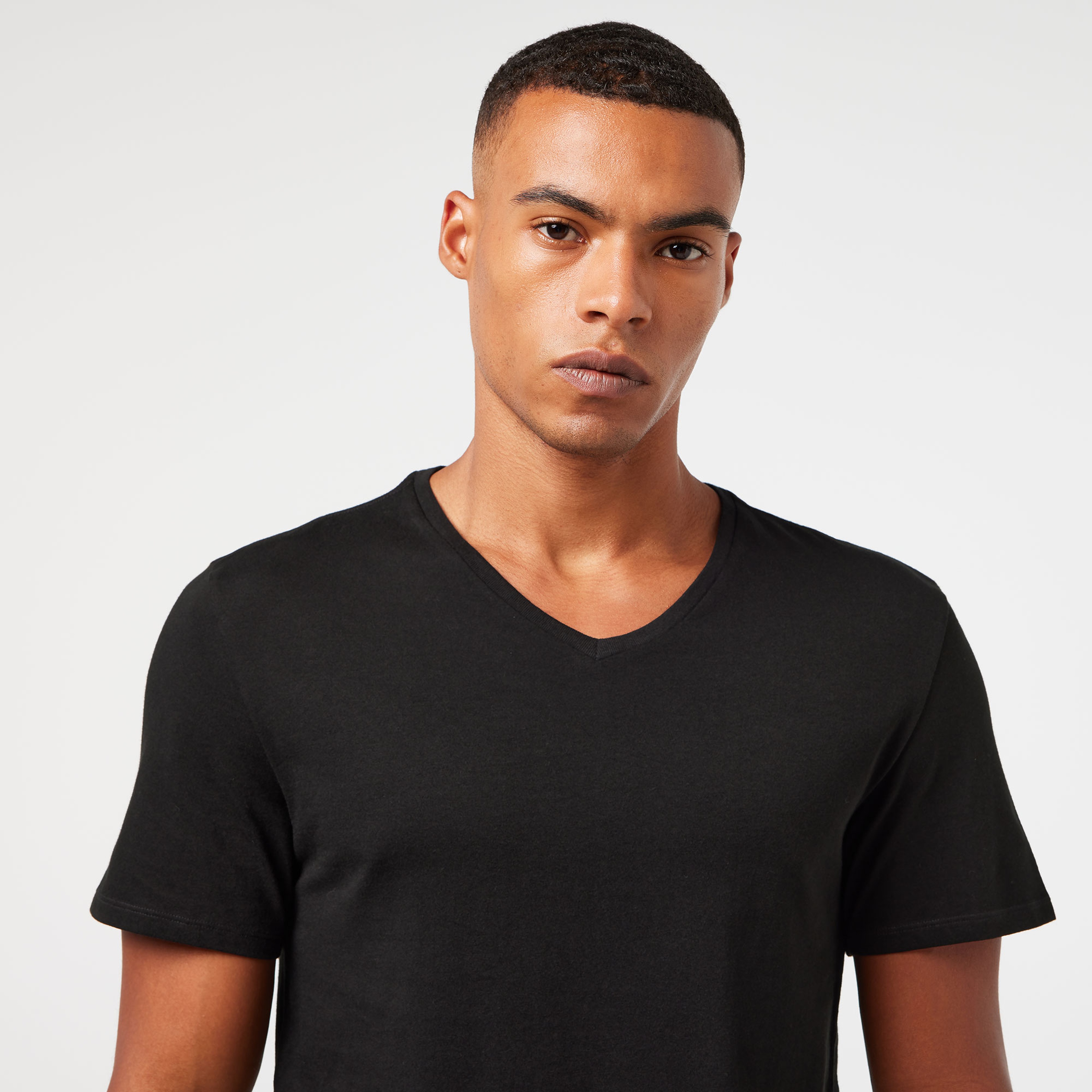 Erkek Slim Fit V Yaka 3'lü Siyah Atlet