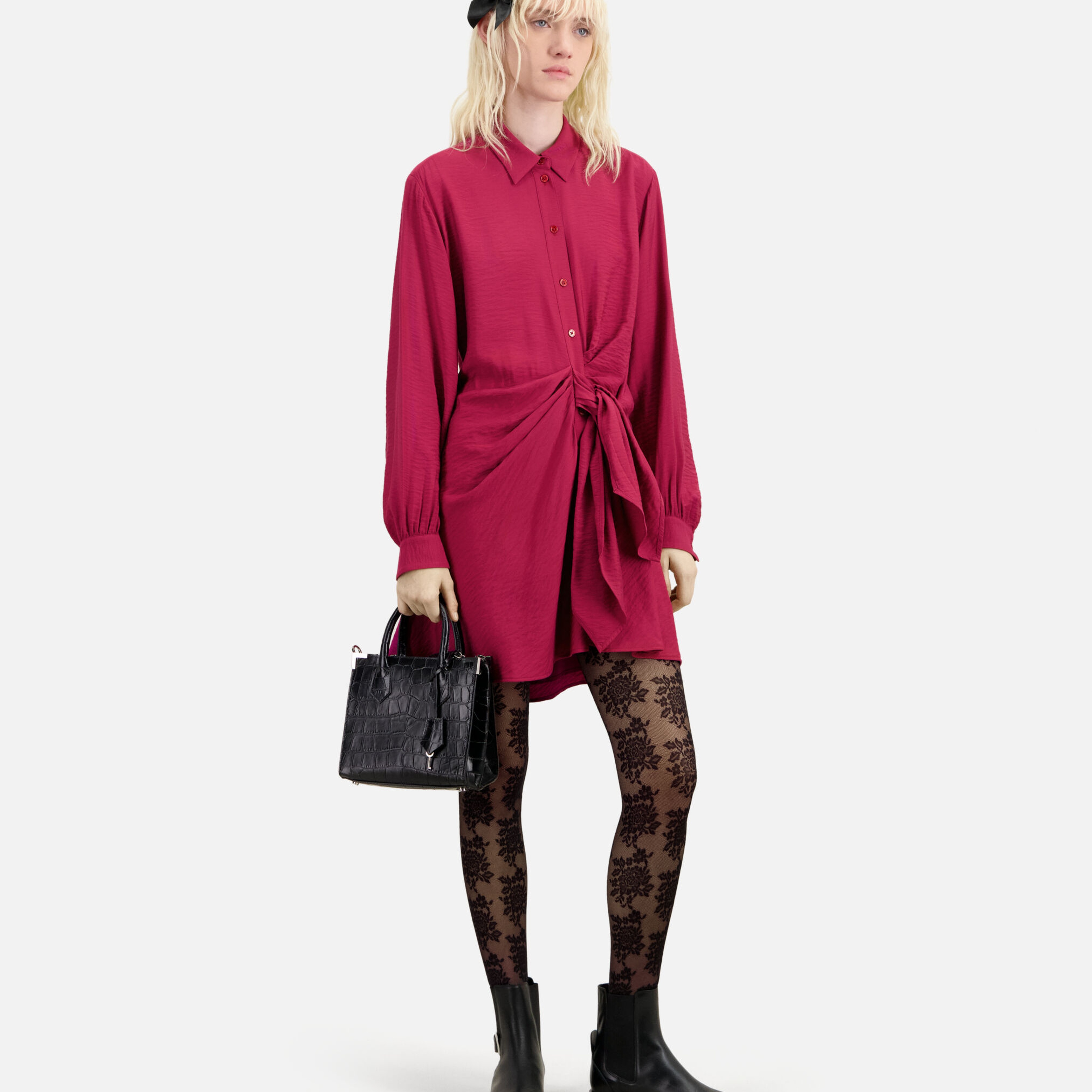 KADIN KIRMIZI ELBİSE