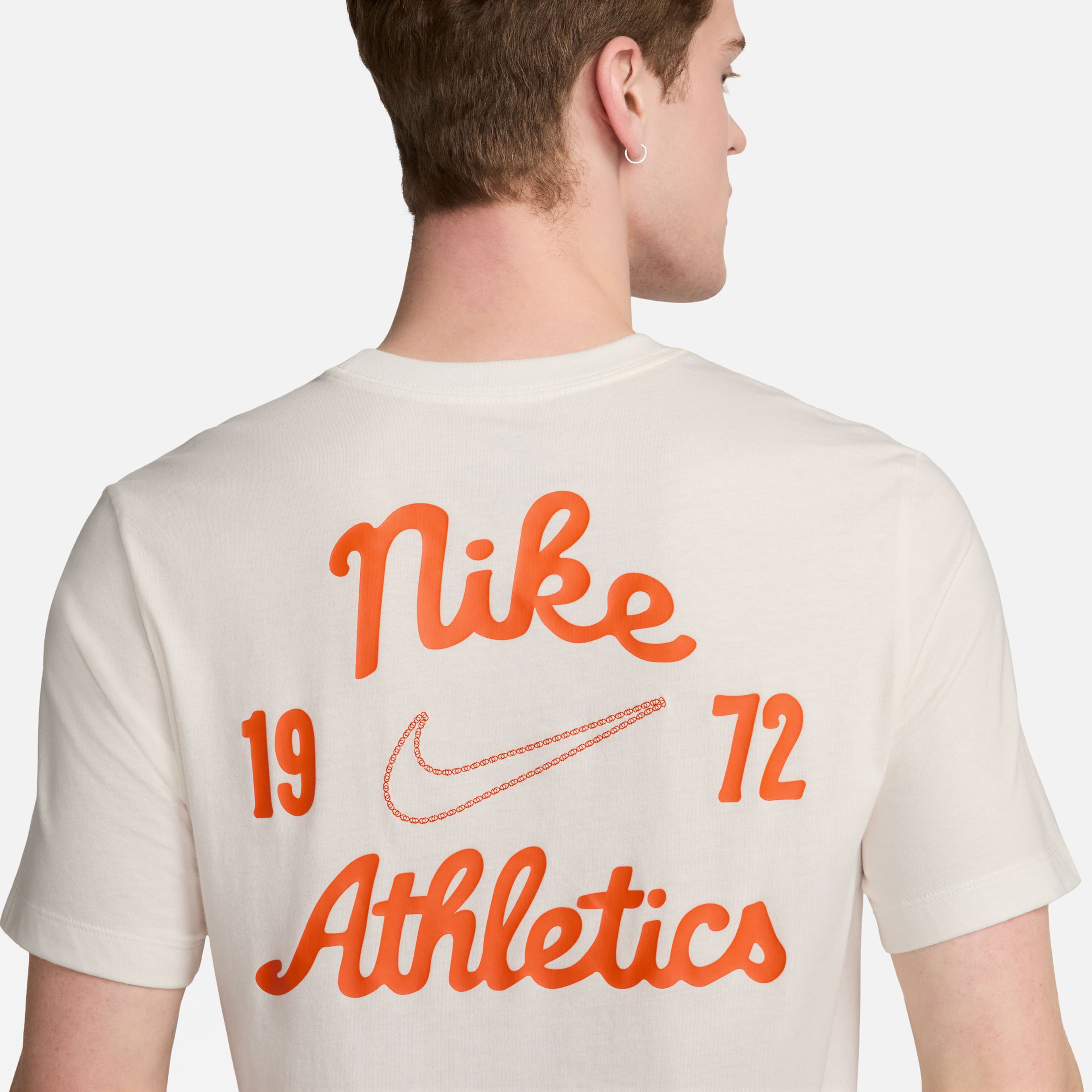 Nike Sportswear Club Erkek Beyaz T-Shirt
