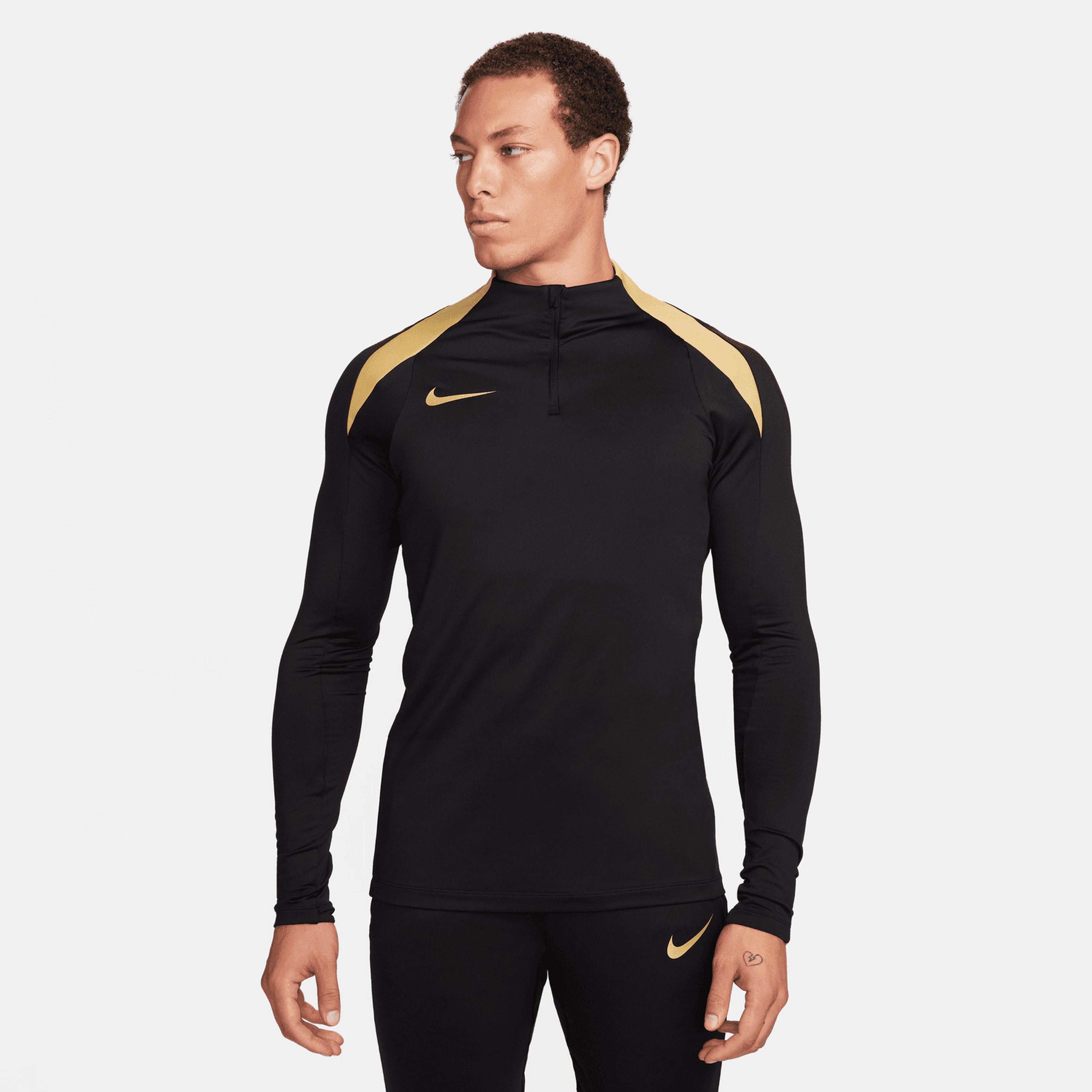 Nike Erkek Siyah Sweatshirt