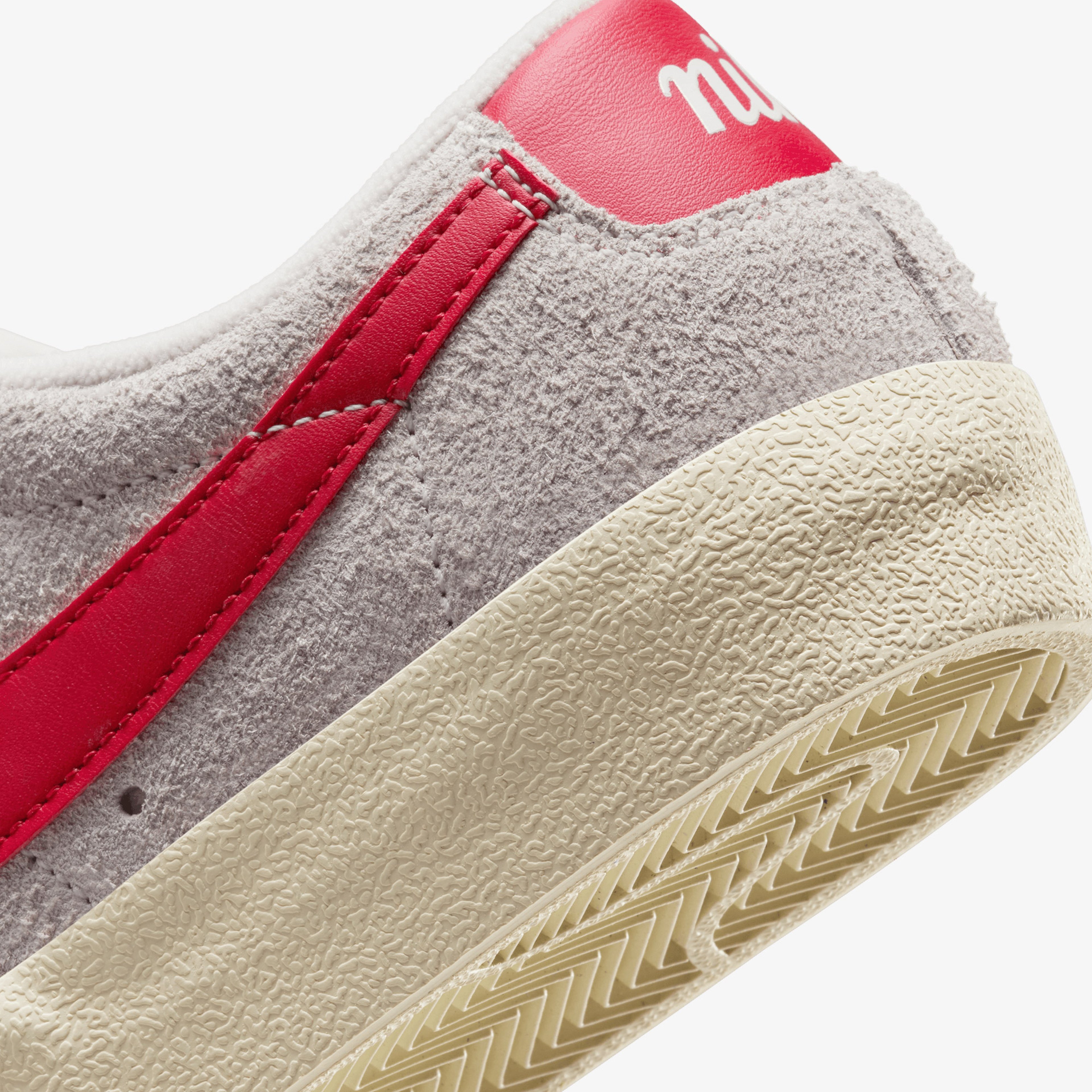 Nike Blazer Low '77 Vintage Kadın Gri Sneaker