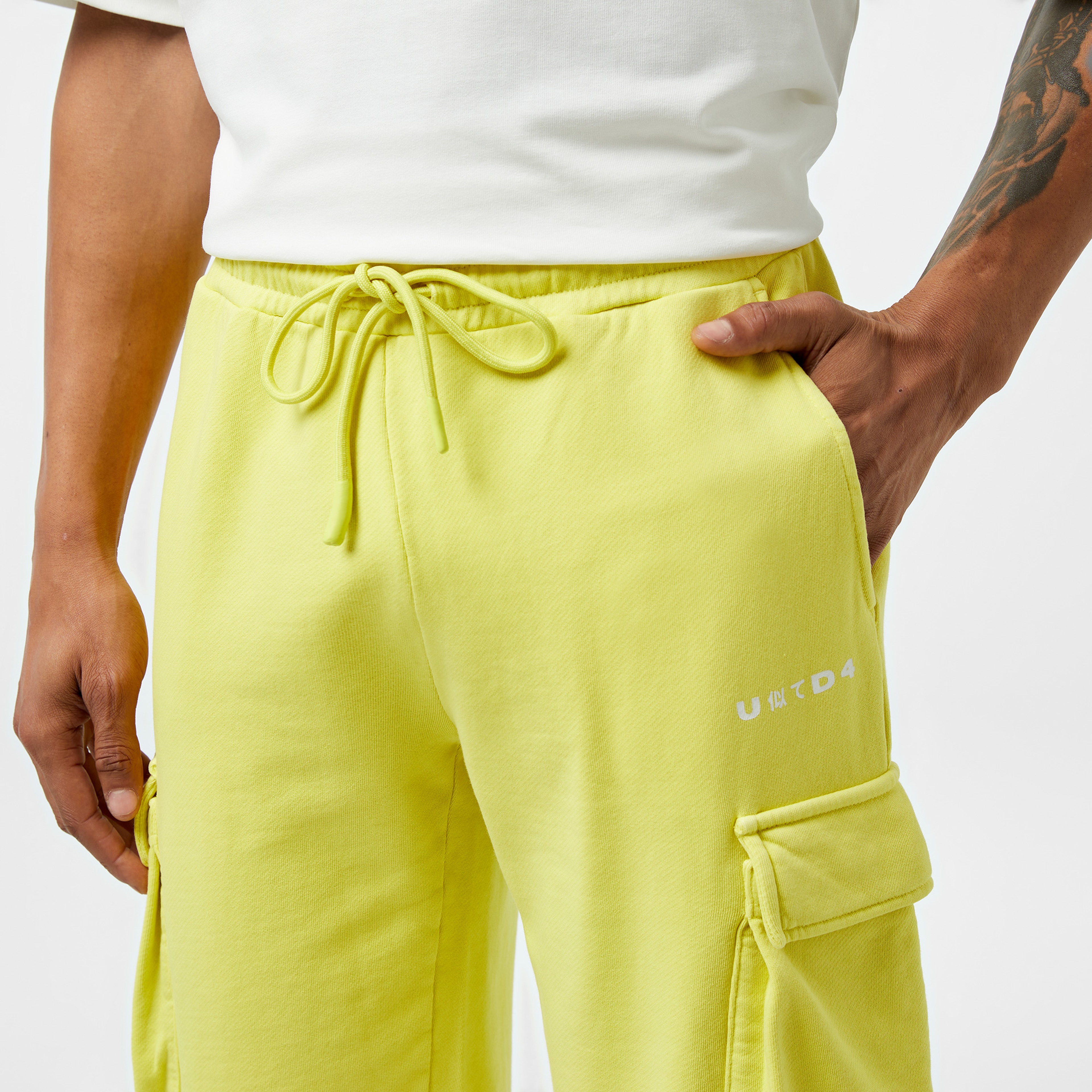 UNITED4 Essentials Erkek SarıŞort