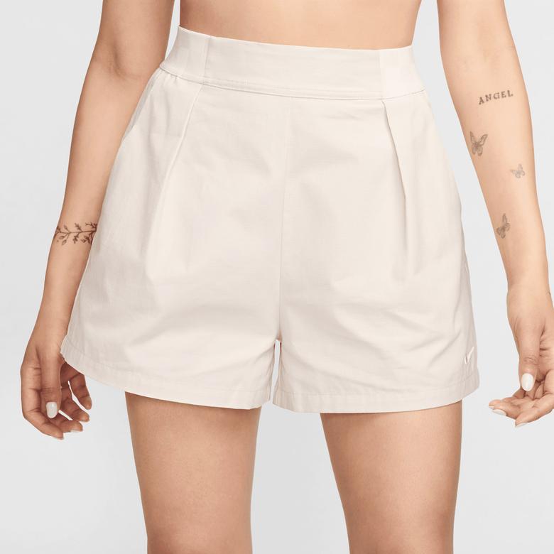 Nike Sportswear Collection Kadın Beyaz Şort