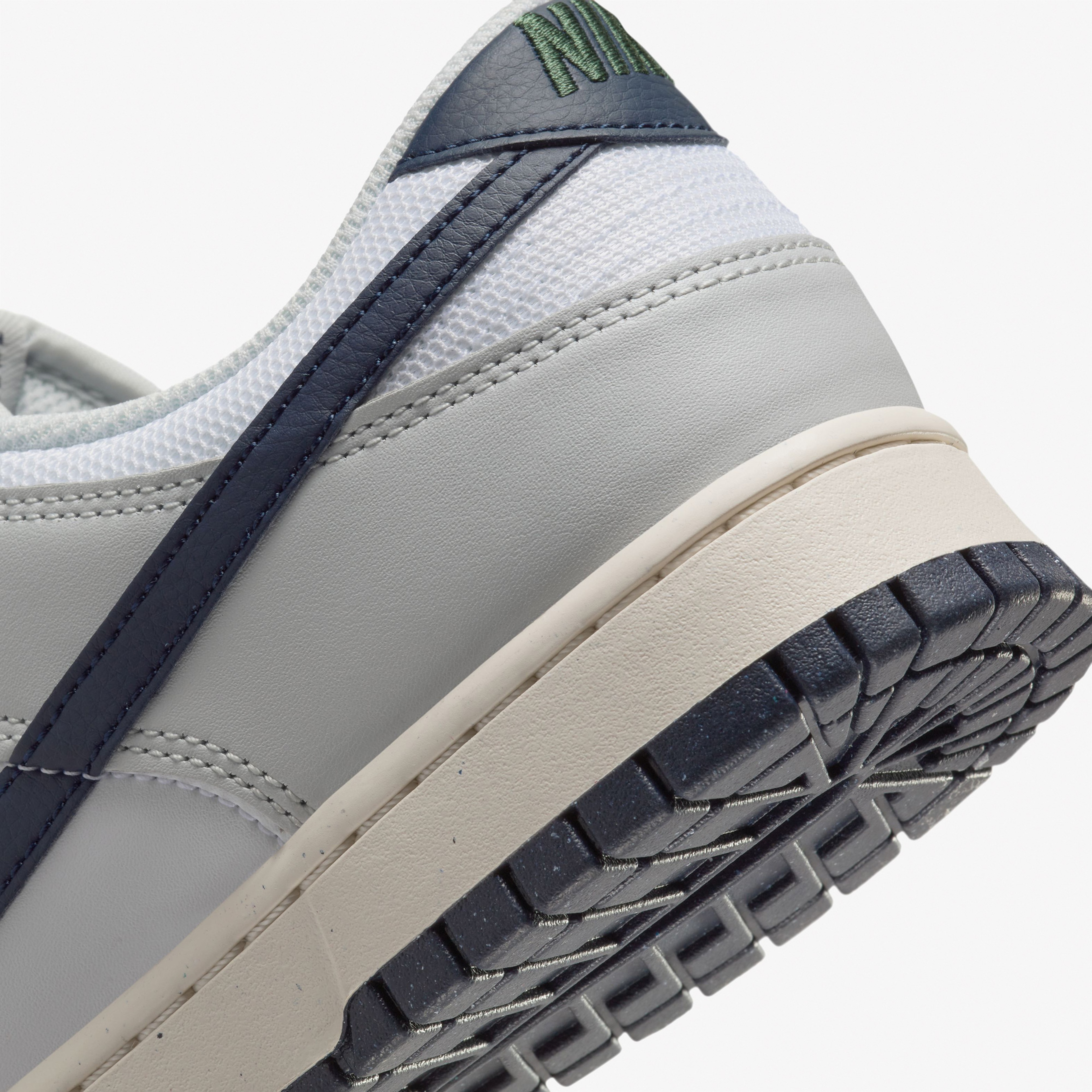 Nike Dunk Low Erkek Beyaz Sneaker