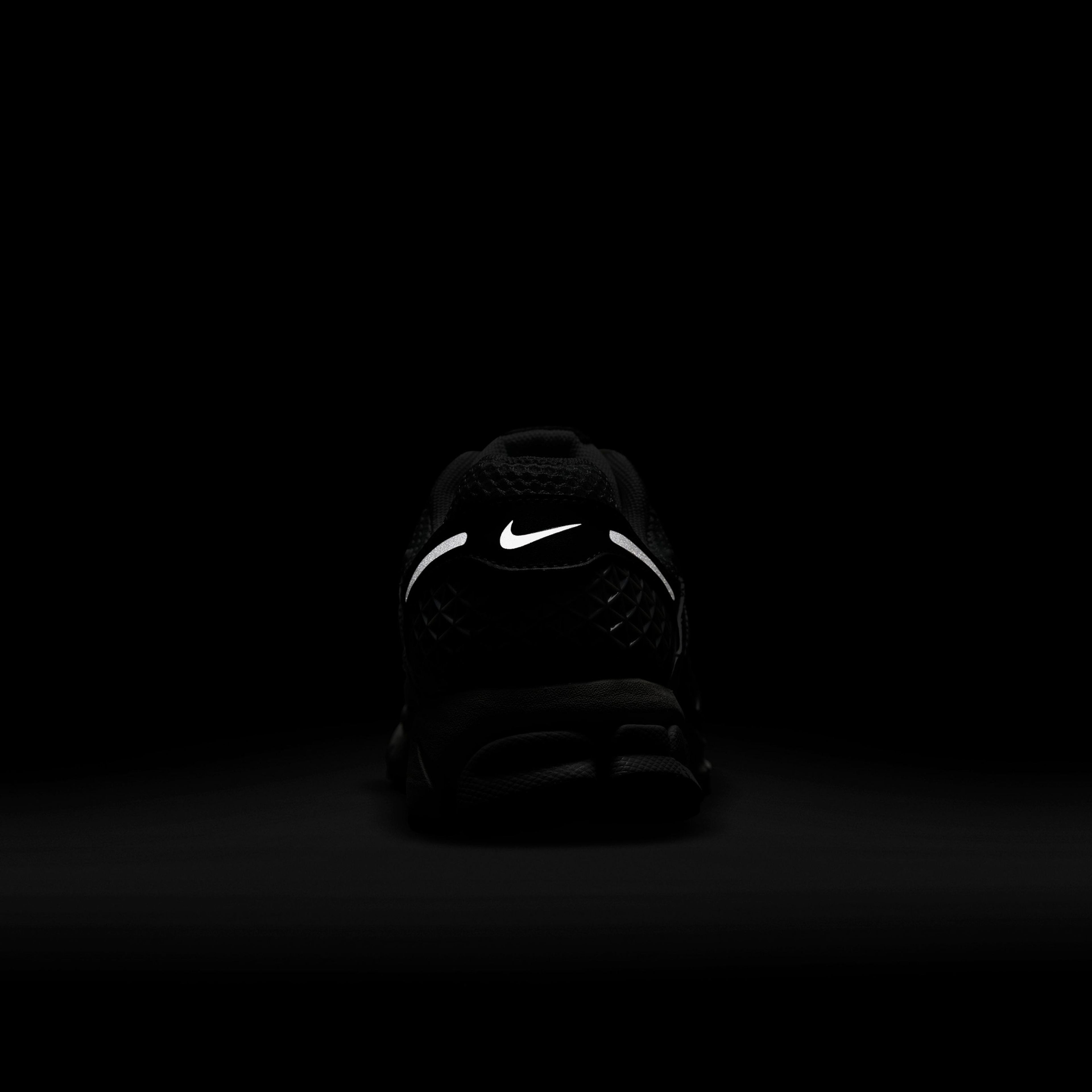 Nike Zoom Vomero 5 Kadın Siyah Sneaker