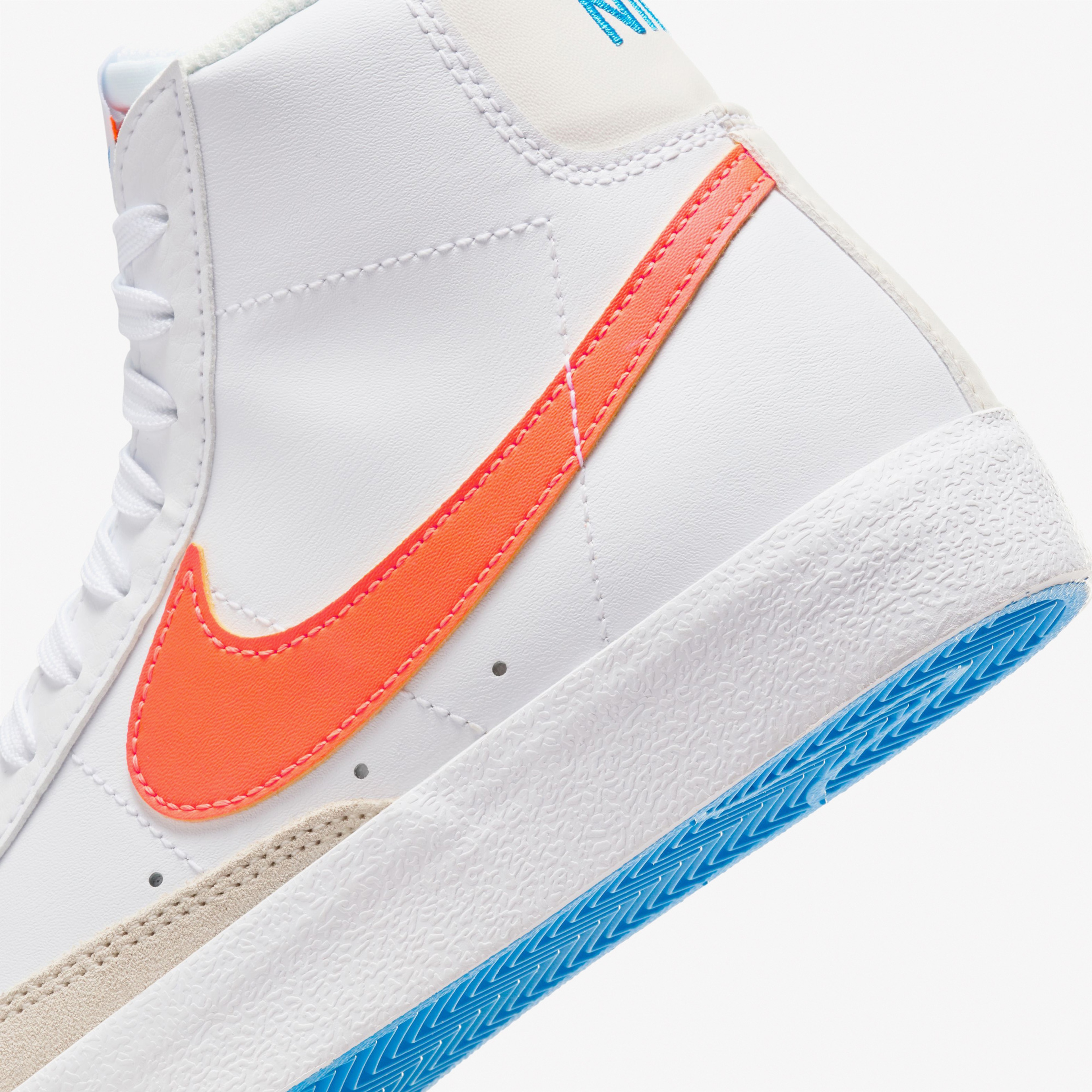 Nike Blazer Mid '77 Çocuk Beyaz Spor Ayakkabı