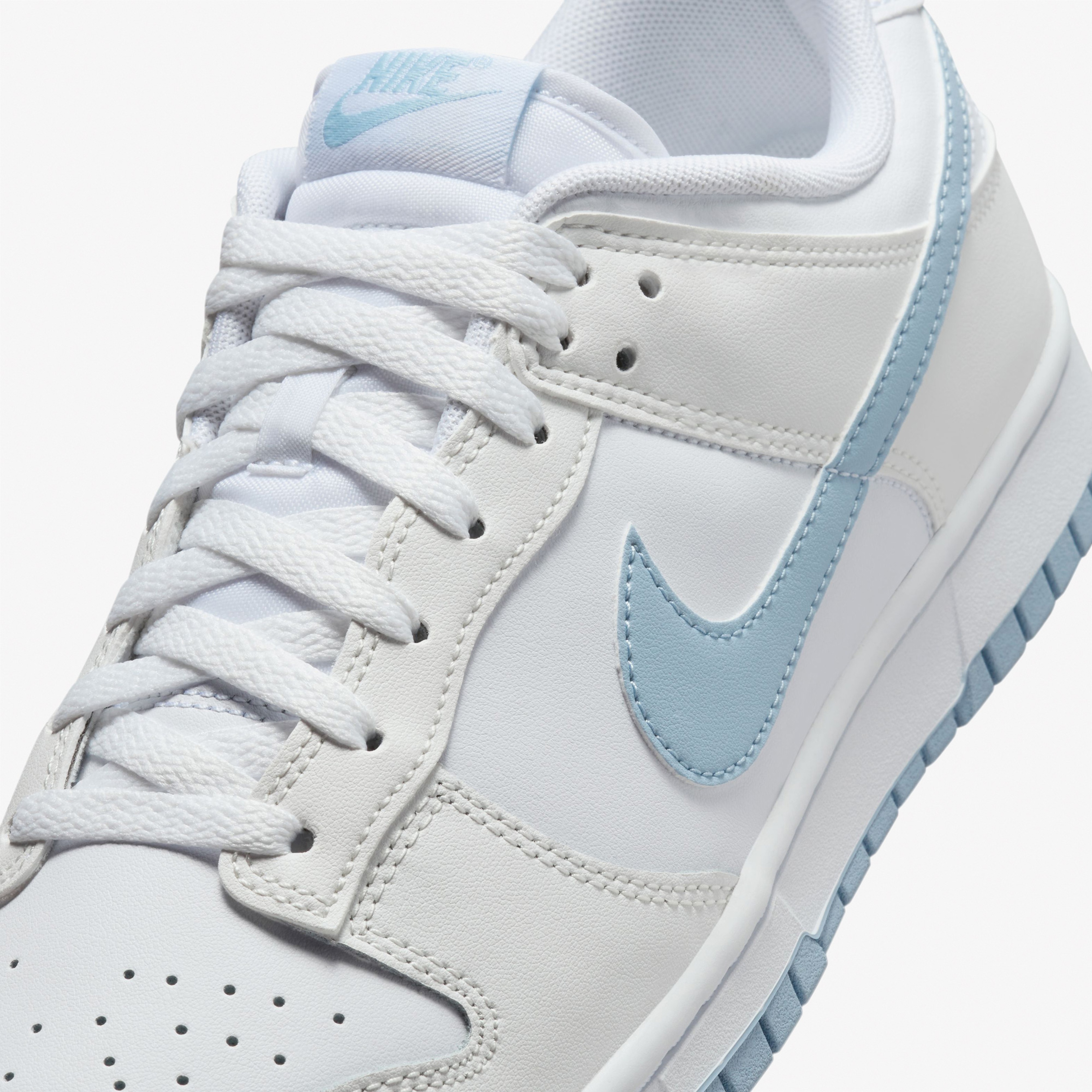 Nike Dunk Low Retro Erkek Beyaz Sneaker