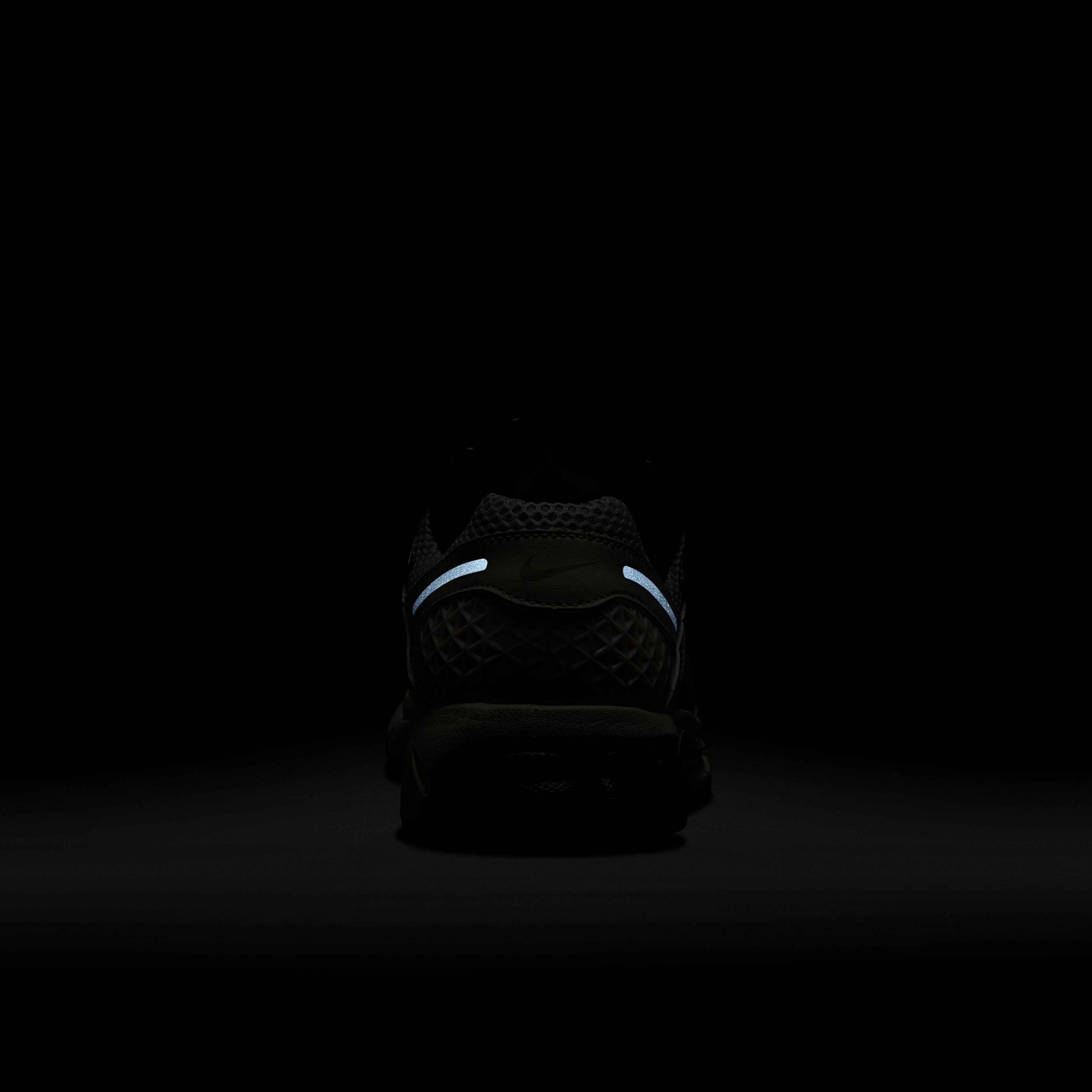 Nike Zoom Vomero 5 Kadın Beyaz Sneaker