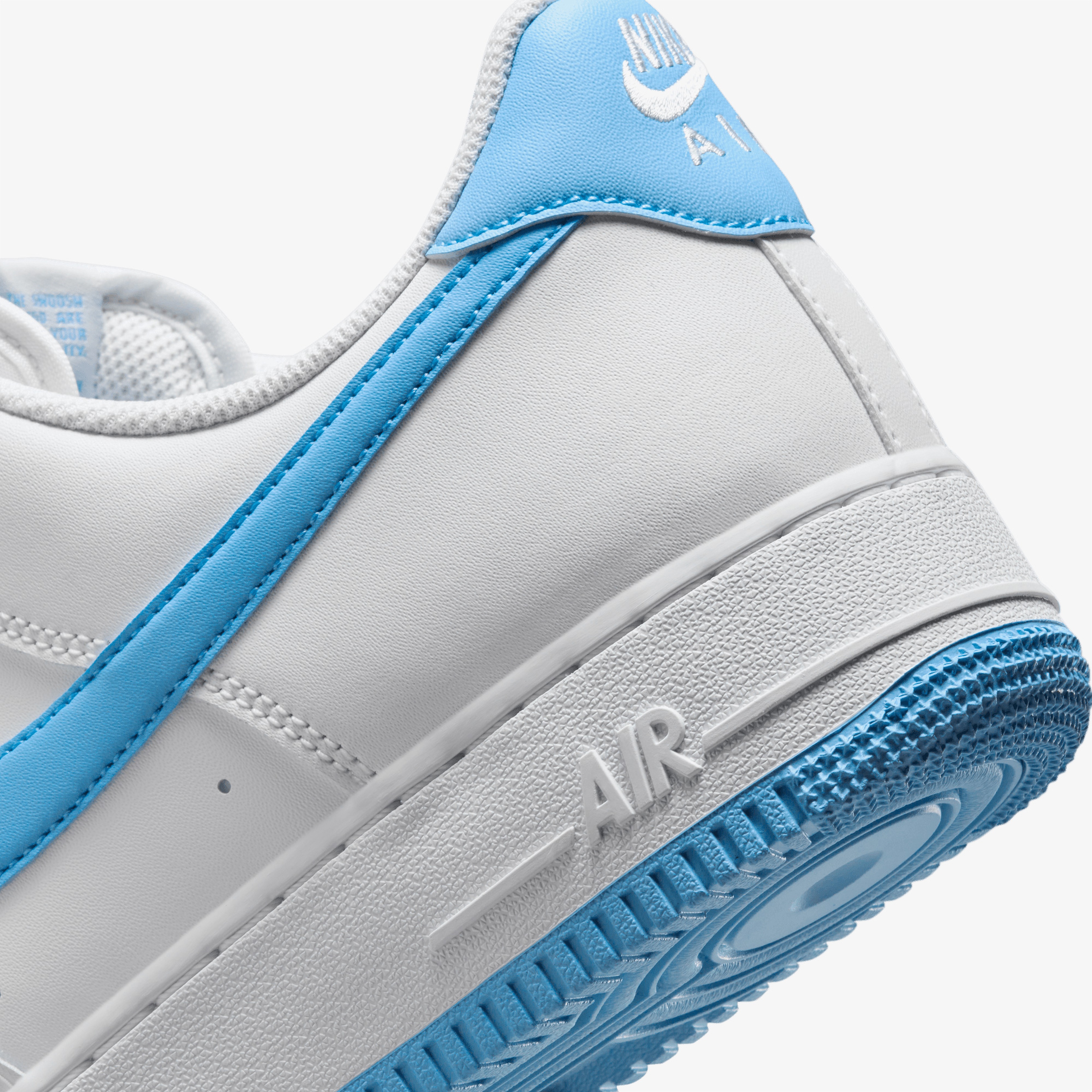 Nike Air Force 1 07 Erkek Beyaz Sneaker