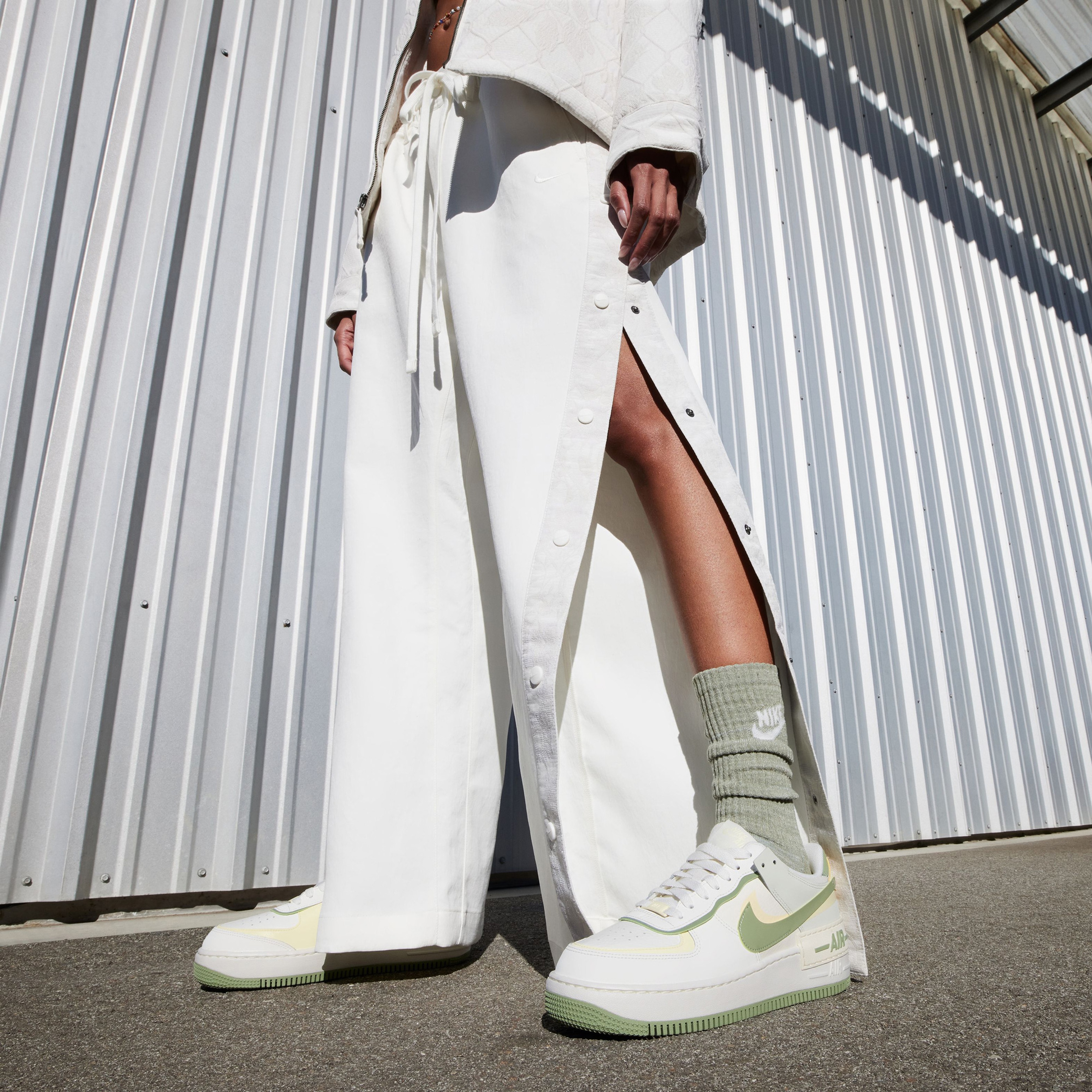 Nike Air Force 1 Shadow Kadın Beyaz Sneaker