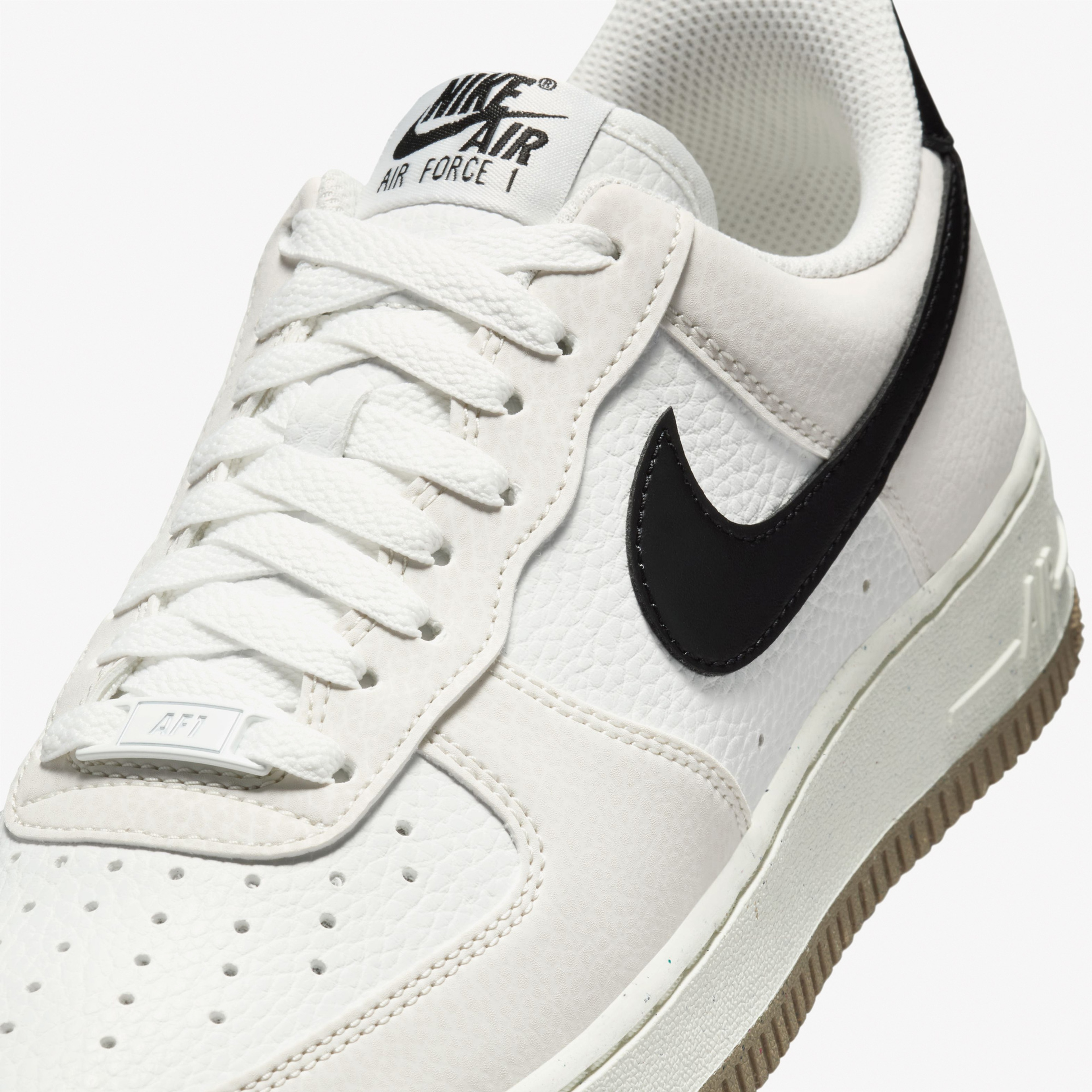 Nike Air Force 1 07 Next Nature Kadın Beyaz Sneaker