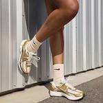 Nike Zoom Vomero 5 Gold Kadın Altın Sneaker