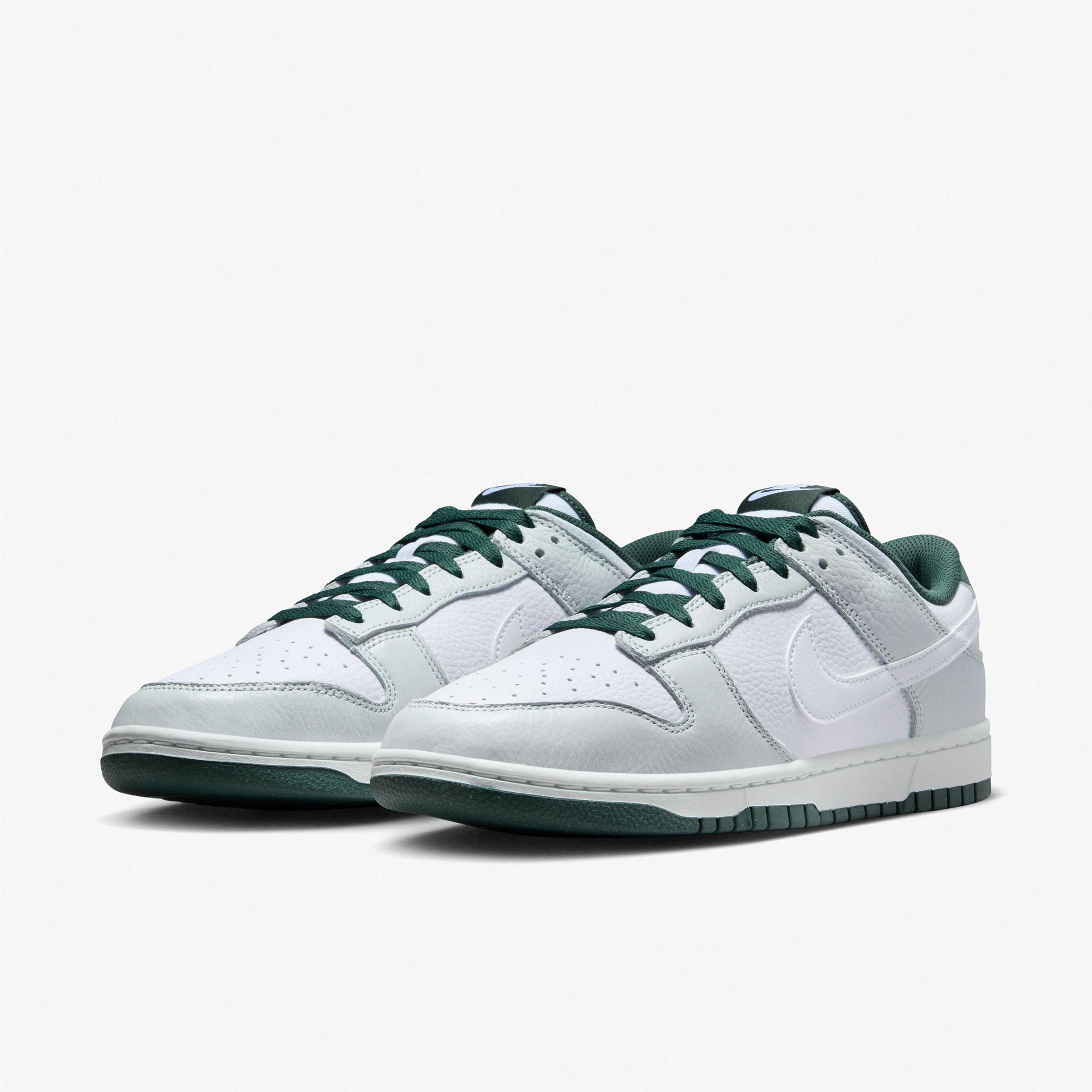 Nike Dunk Low Retro SE Erkek Beyaz Sneaker