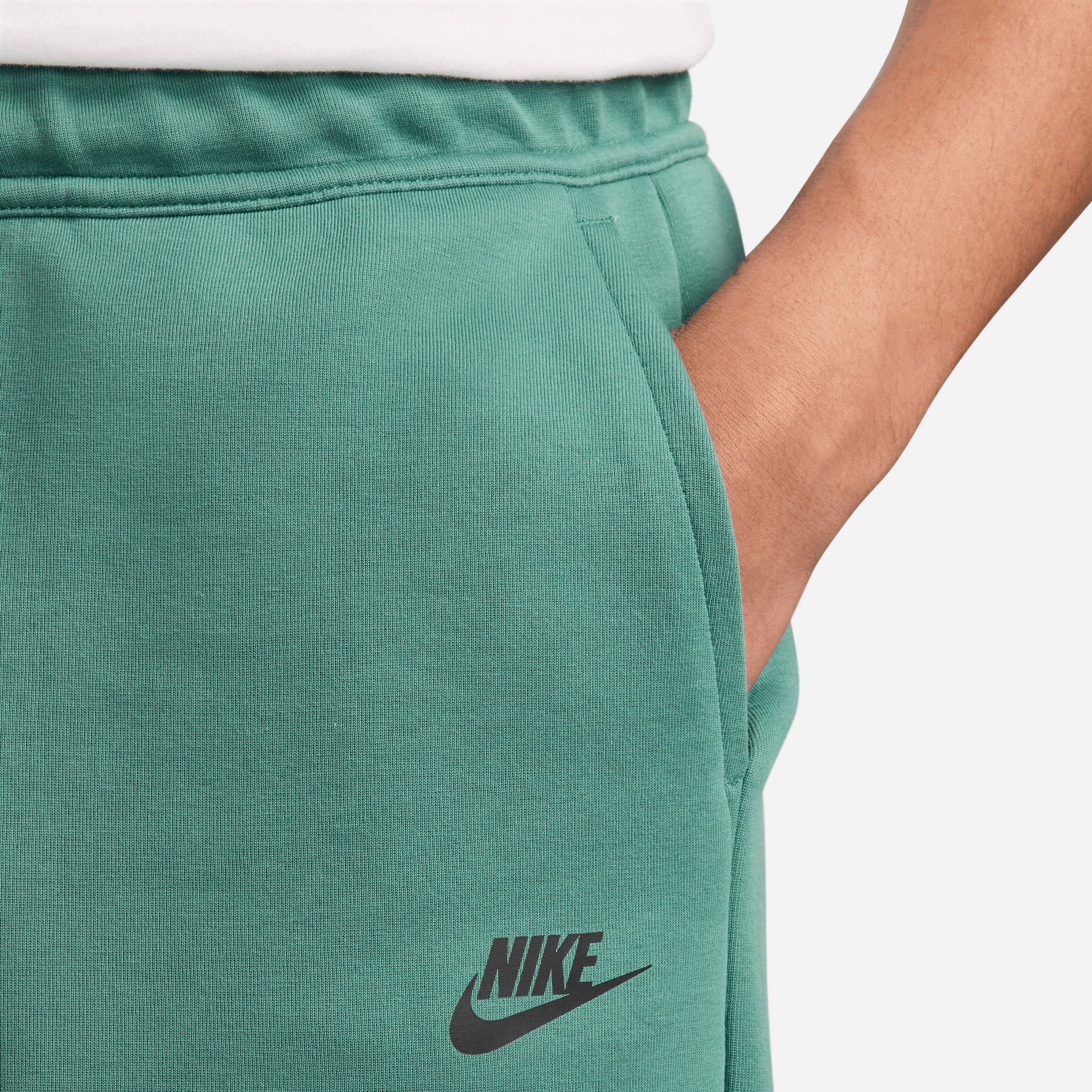 Nike Sportswear Tech Fleece Erkek Yeşil Şort