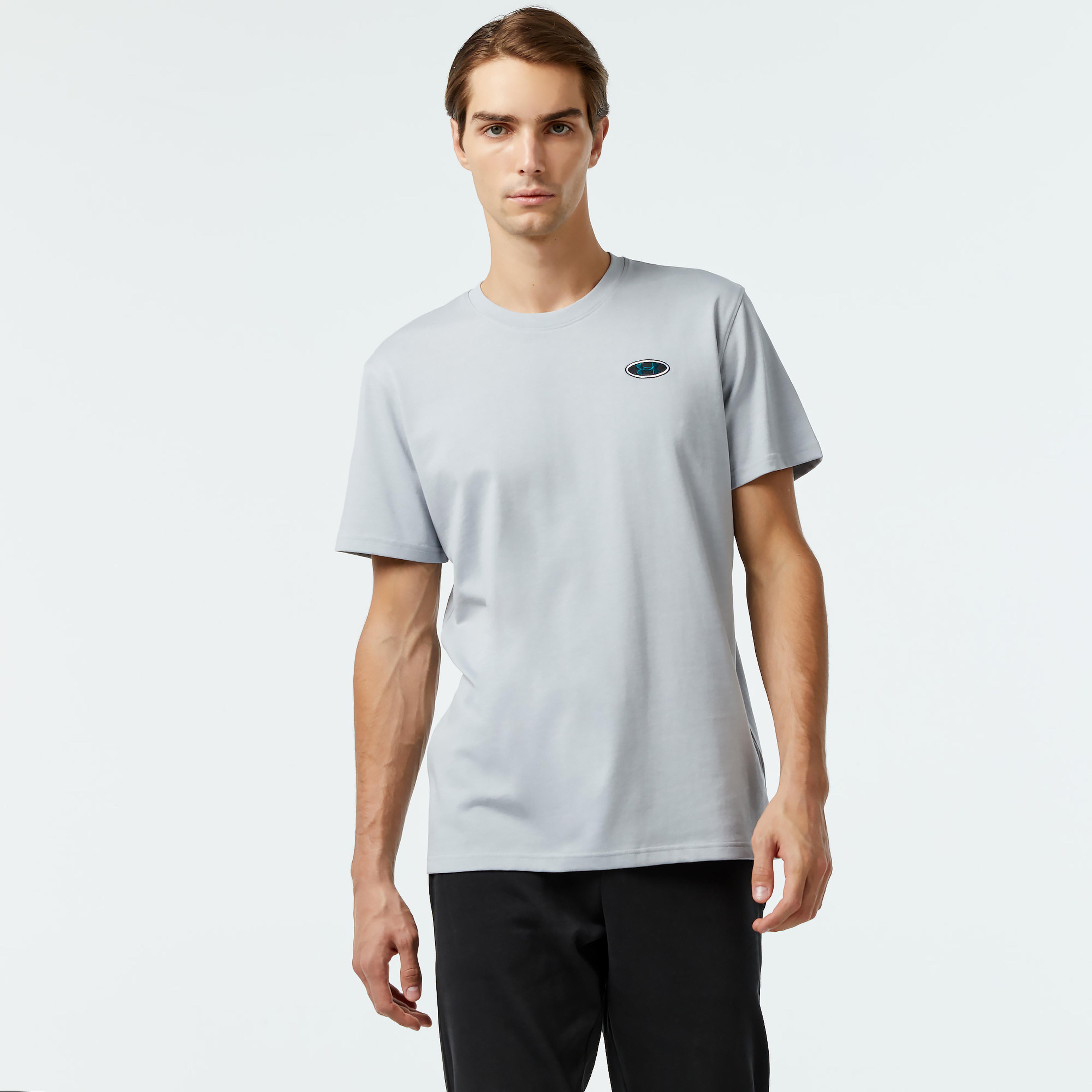 Under Armour Heavyweight Left Chest Erkek Gri T-Shirt