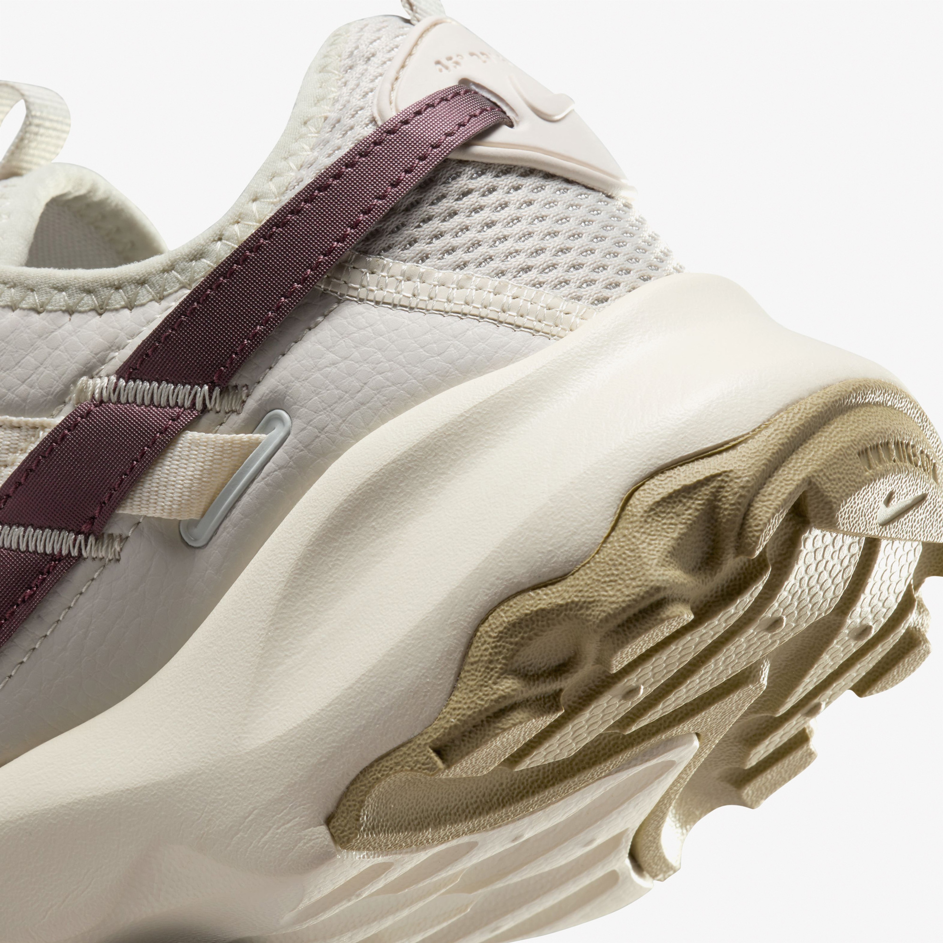 Nike TC 7900 Kadın Gri Spor Ayakkabı