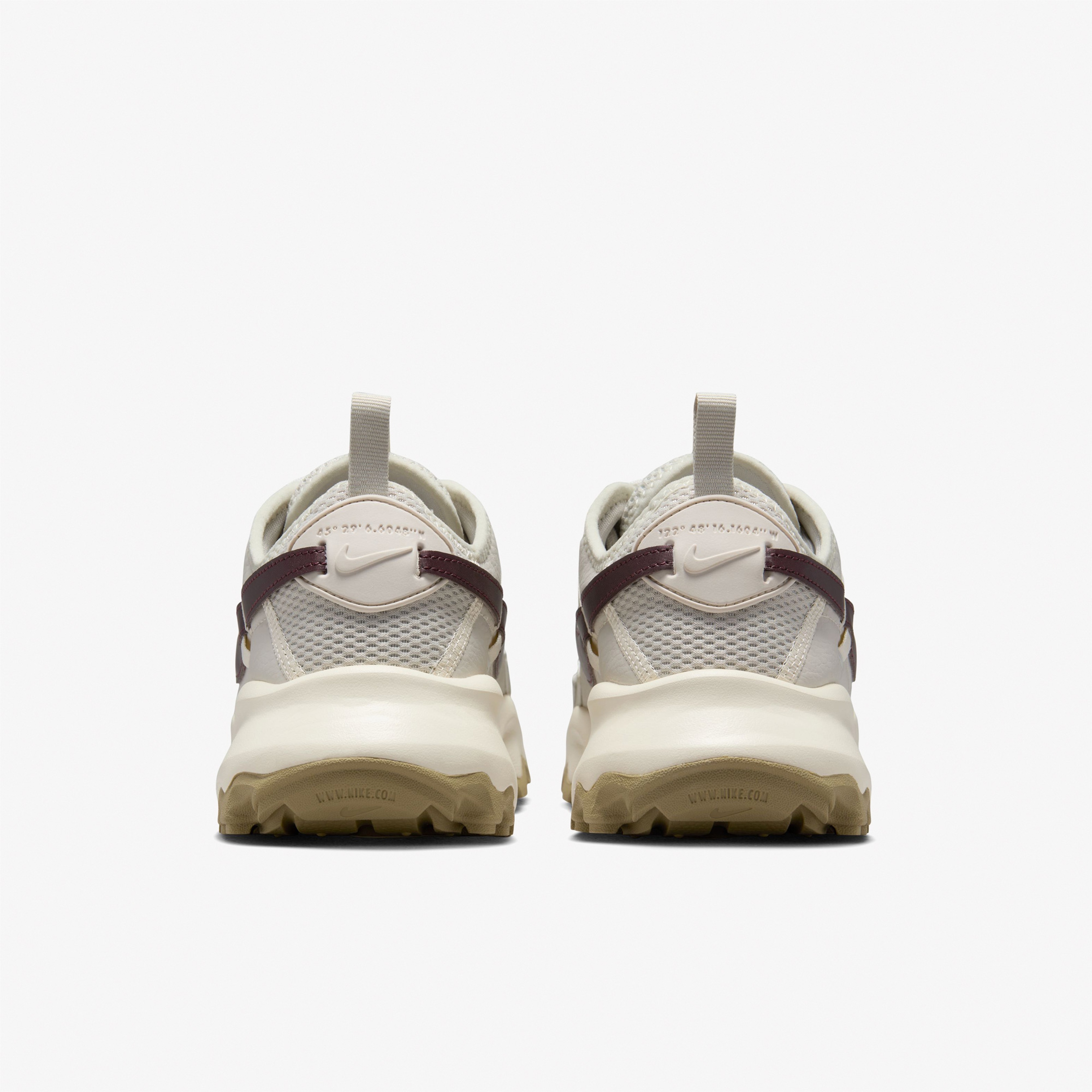 Nike TC 7900 Kadın Gri Spor Ayakkabı