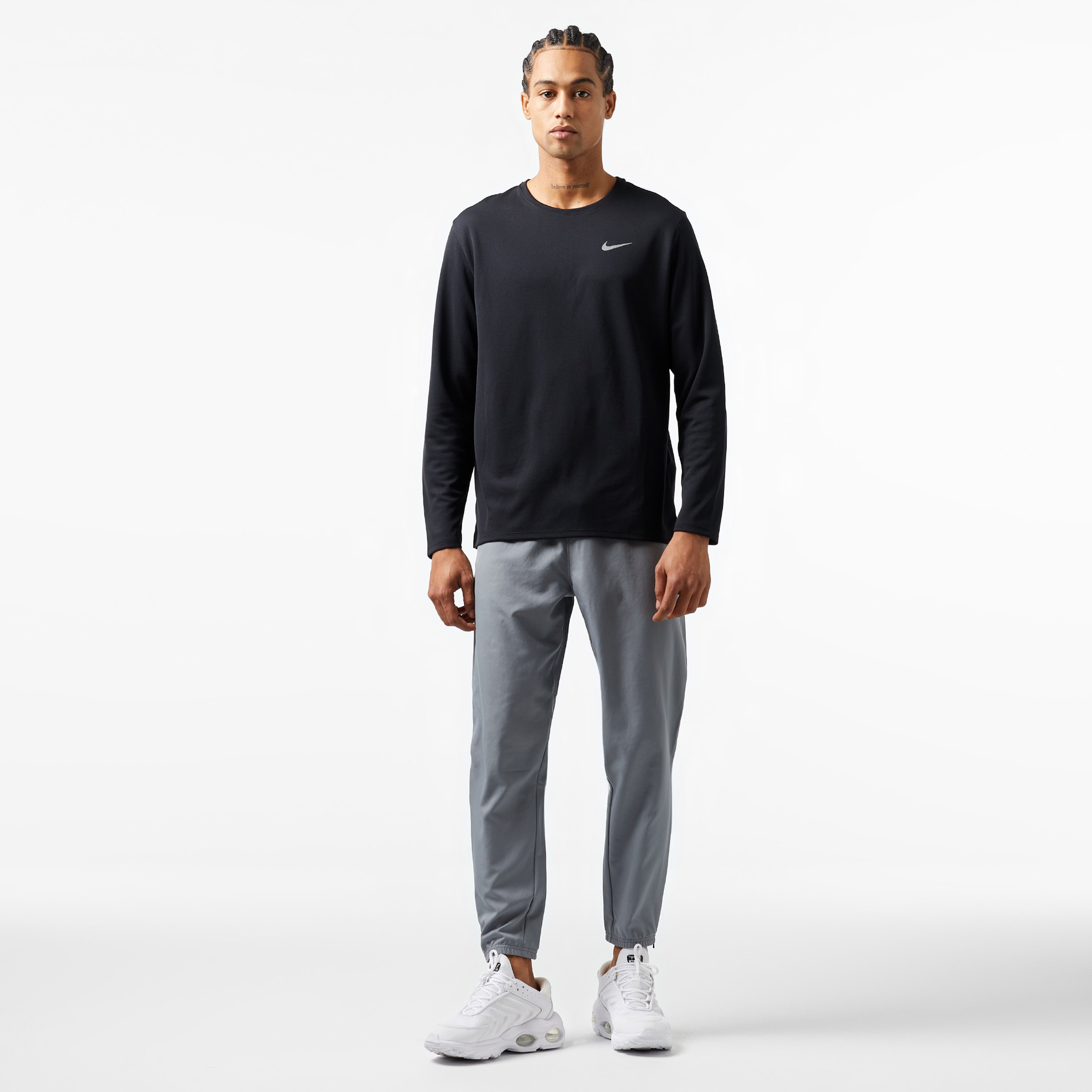Nike Miler Erkek Siyah Sweatshirt