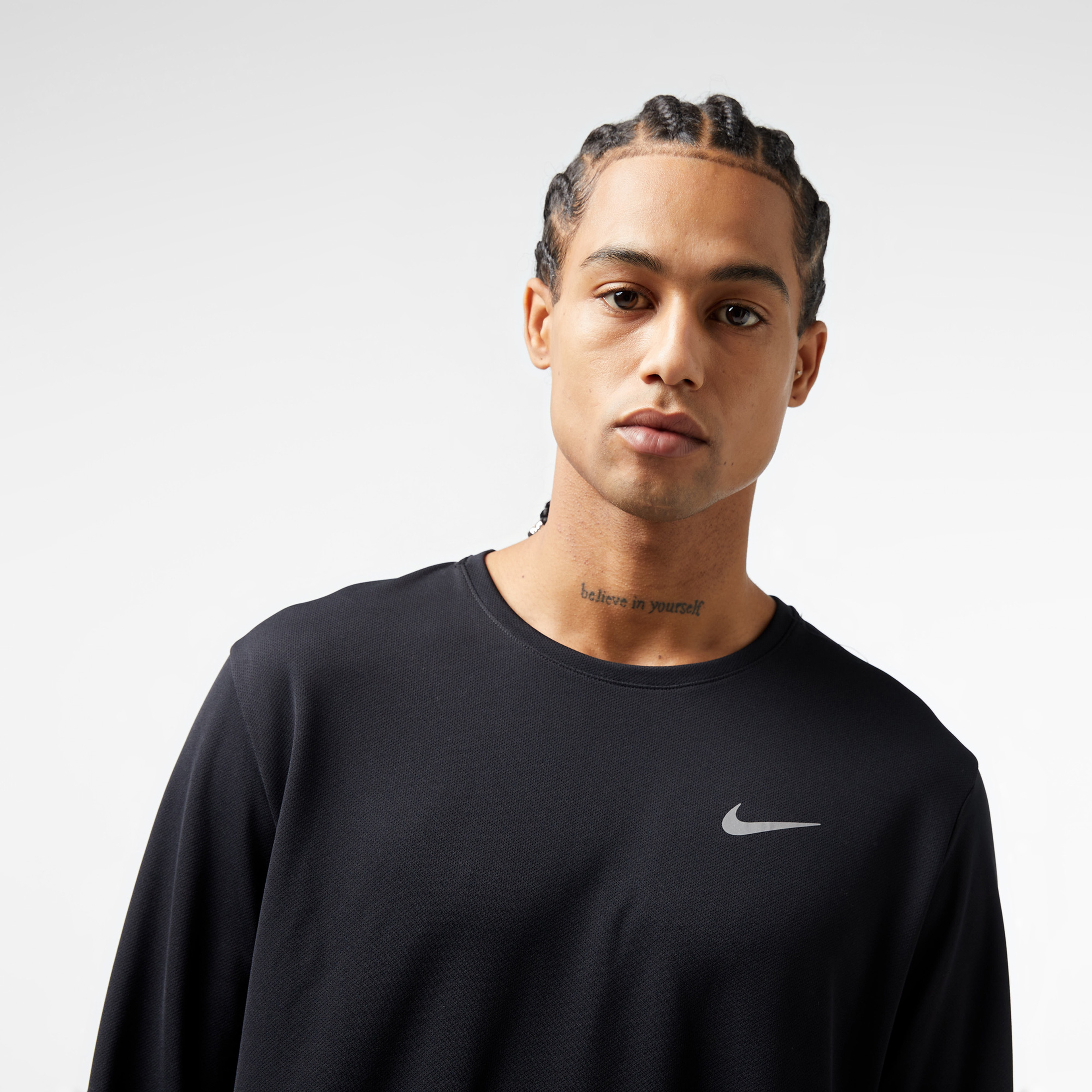 Nike Miler Erkek Siyah Sweatshirt