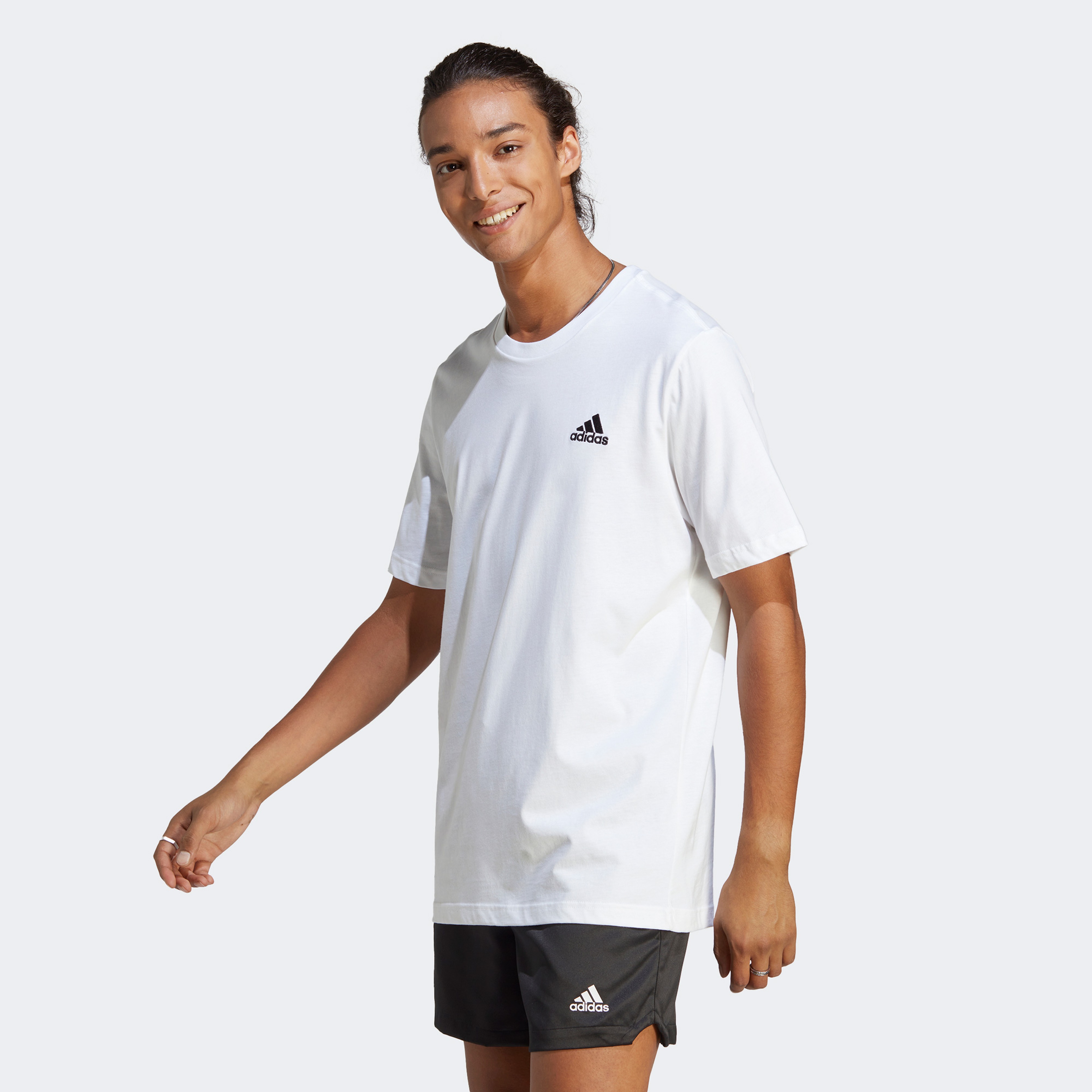 adidas Essentials Long-Sleeve Erkek Beyaz Günlük T-Shirt