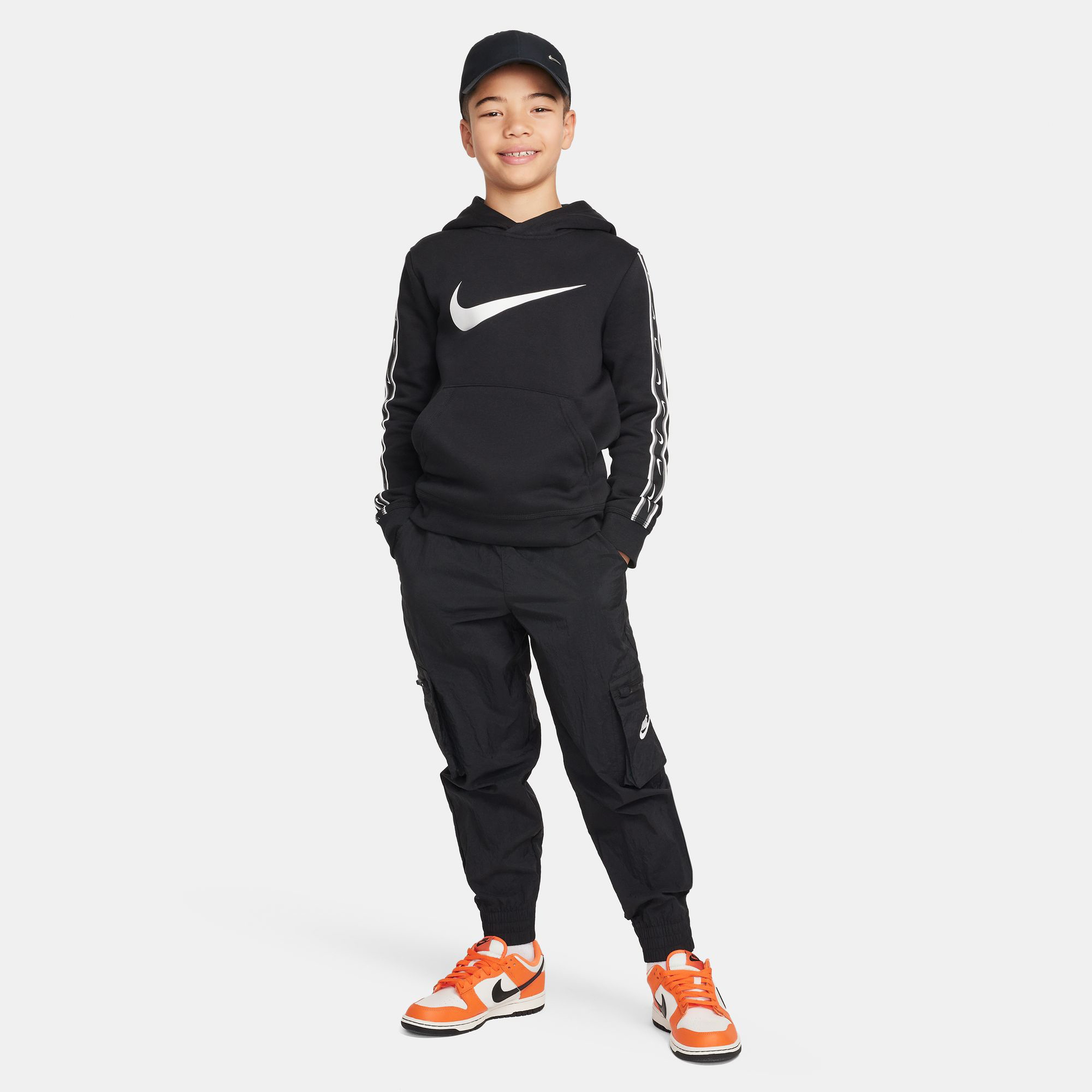 Nike Sportswear Repeat Fleece Pullover Çocuk Siyah Hoodie