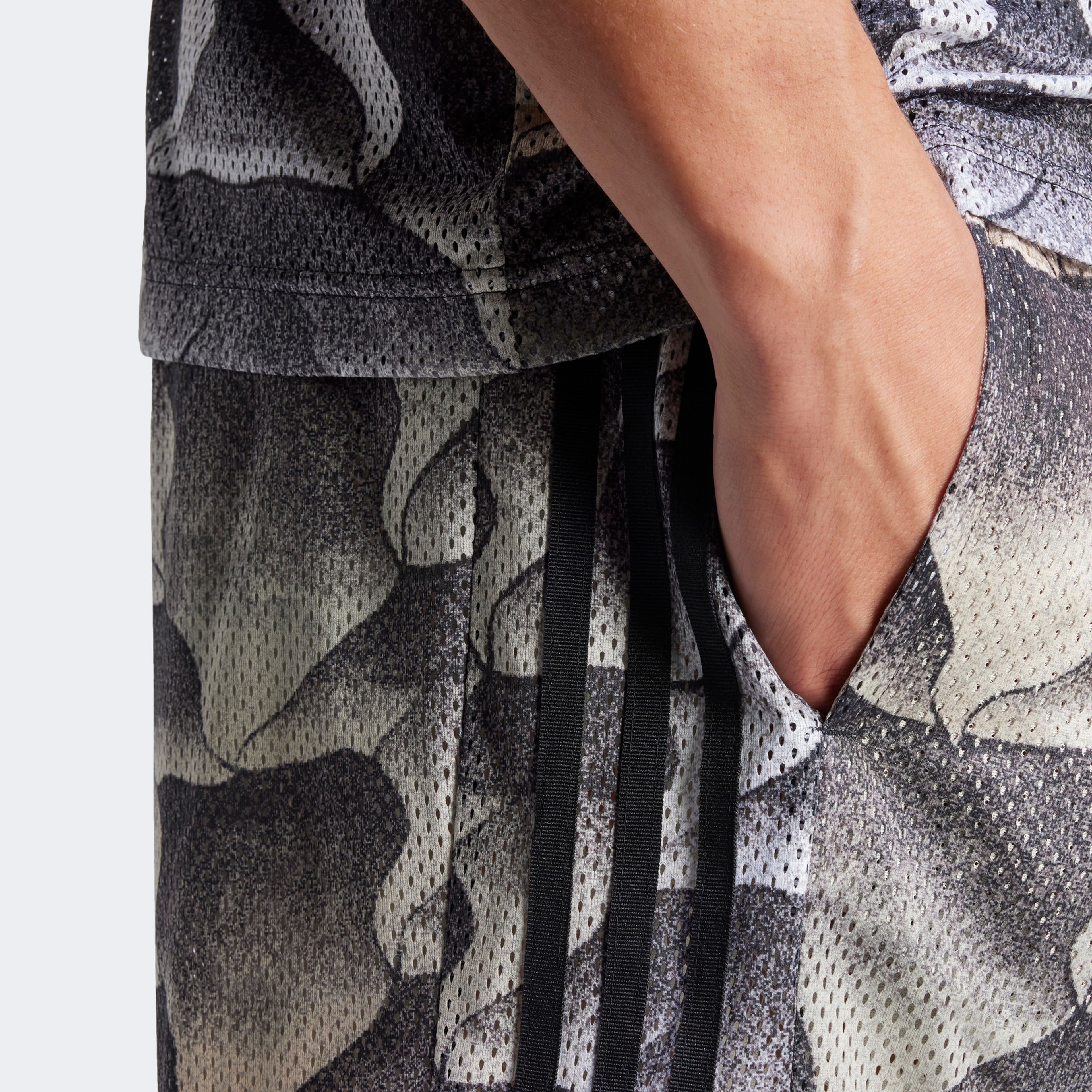 adidas Sportswear Tiro Aop Sho Erkek Siyah Şort