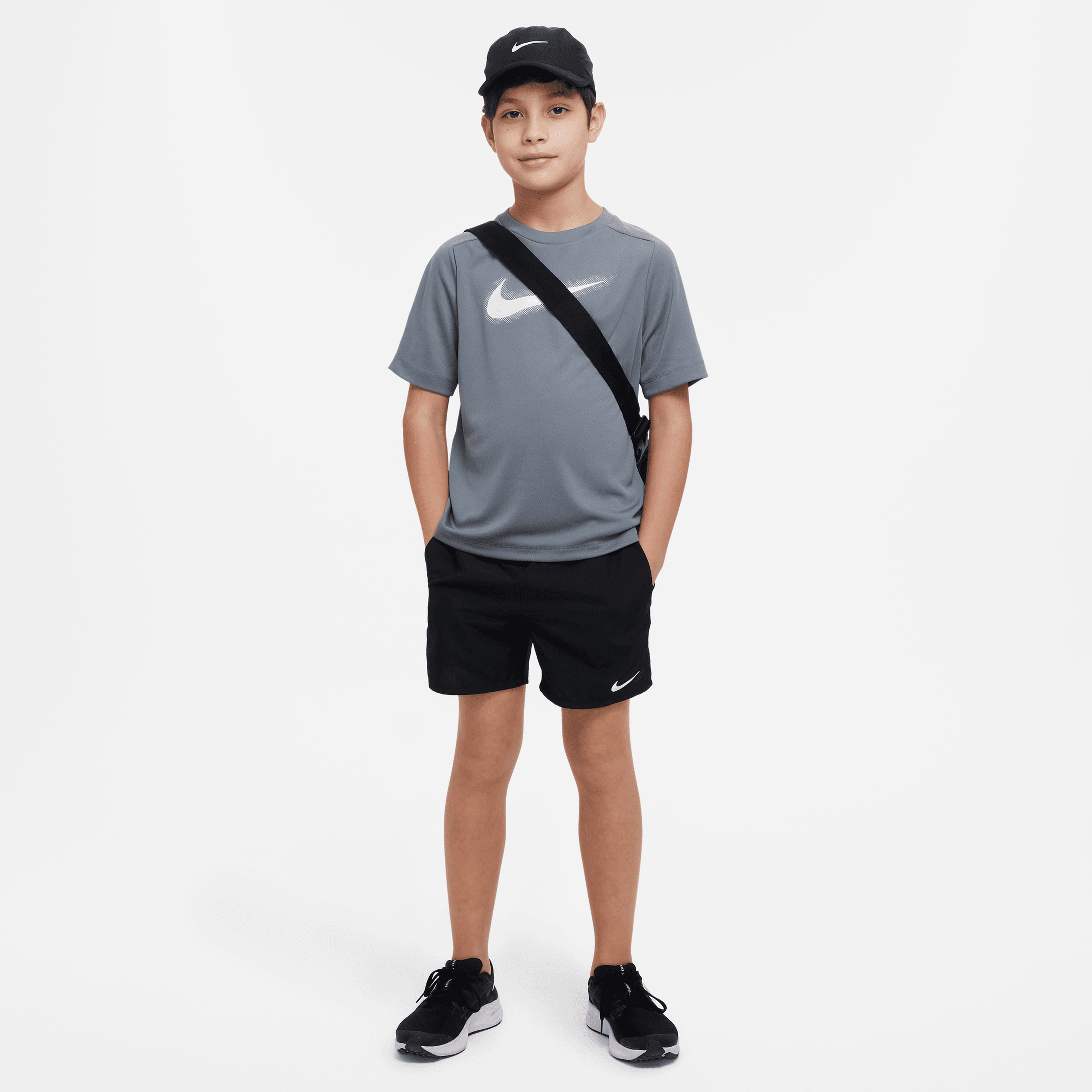 Nike Multi Çocuk Gri T-Shirt