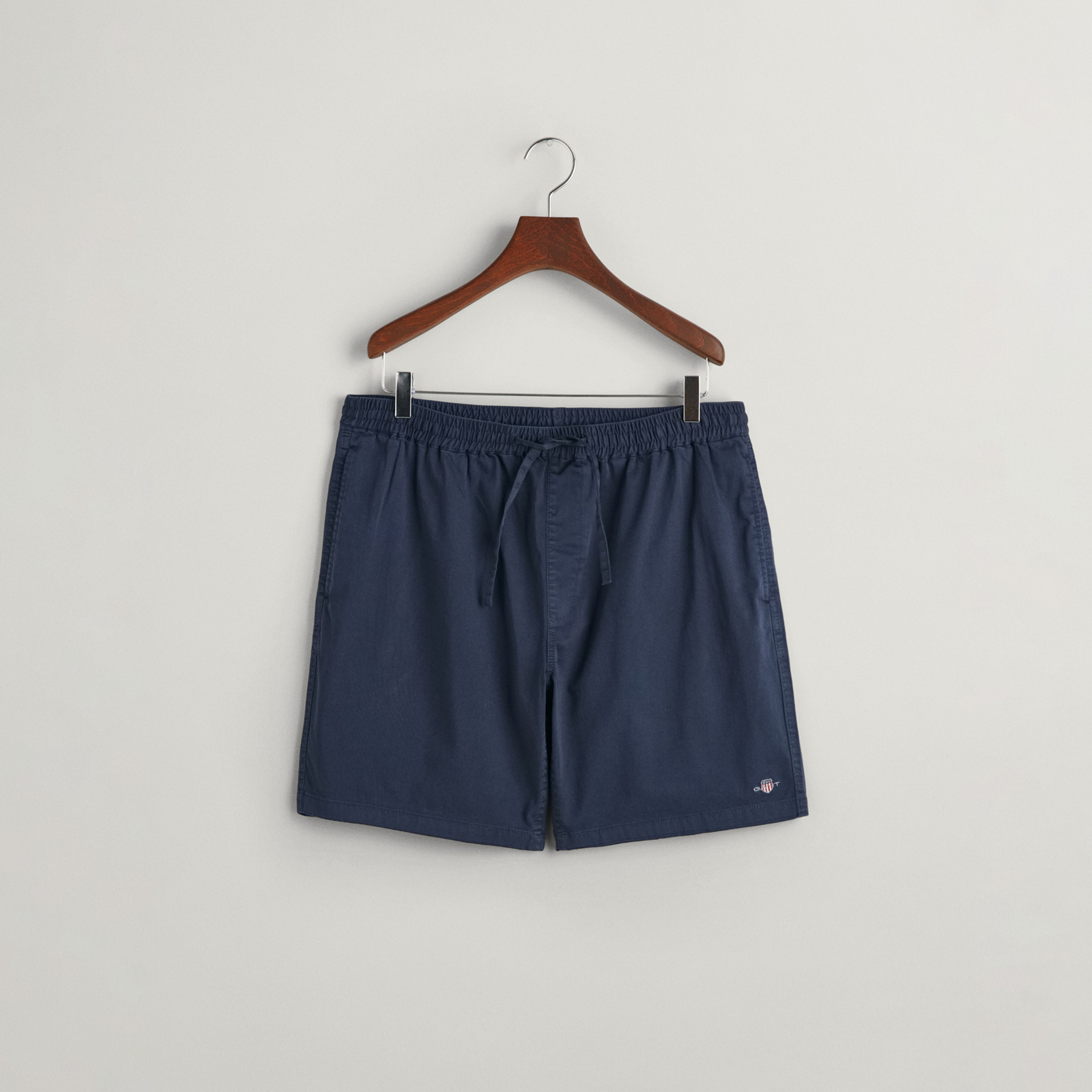 GANT Erkek Lacivert Regular Fit Logolu Şort