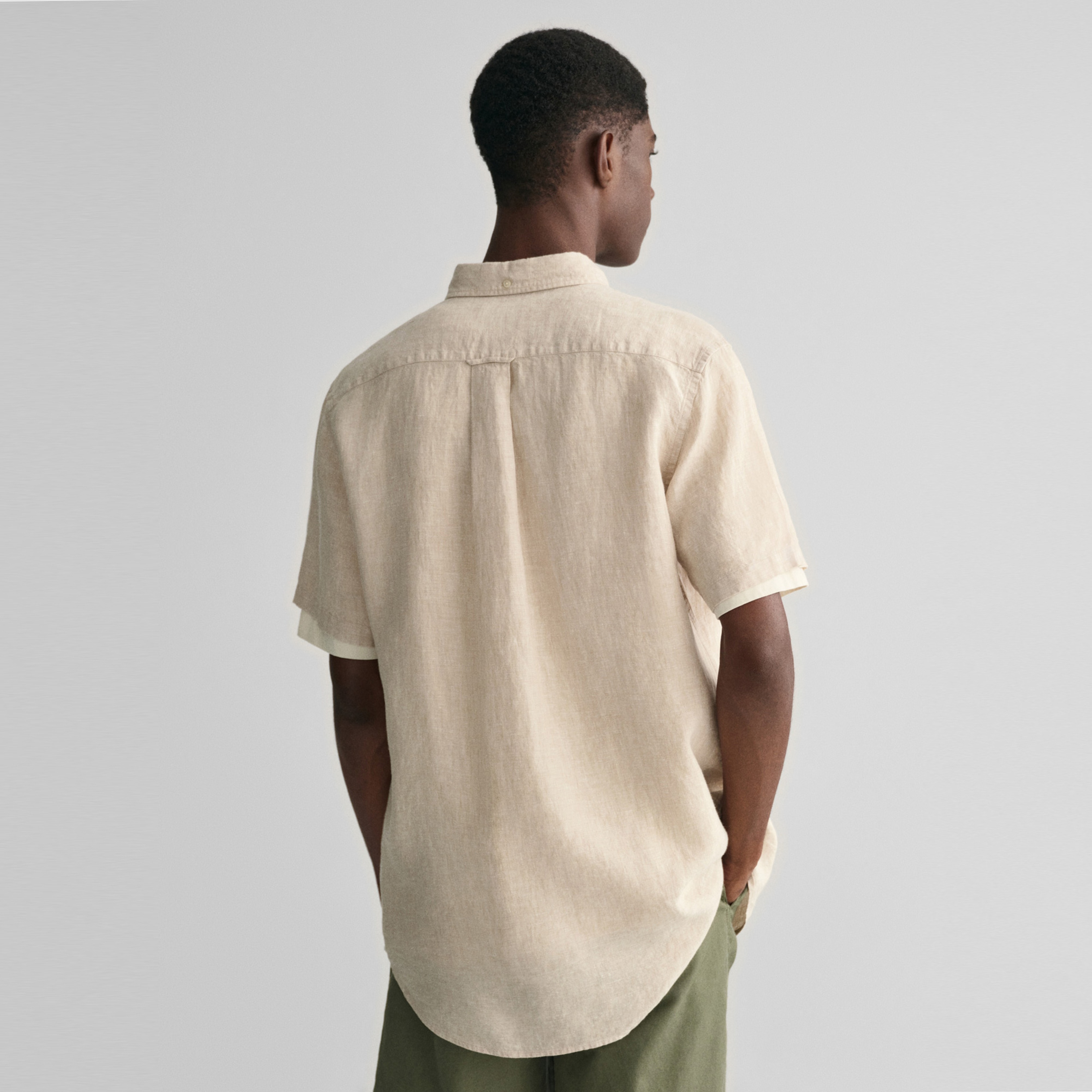 GANT Erkek Bej Regular Fit Düğmeli Yaka Keten Gömlek