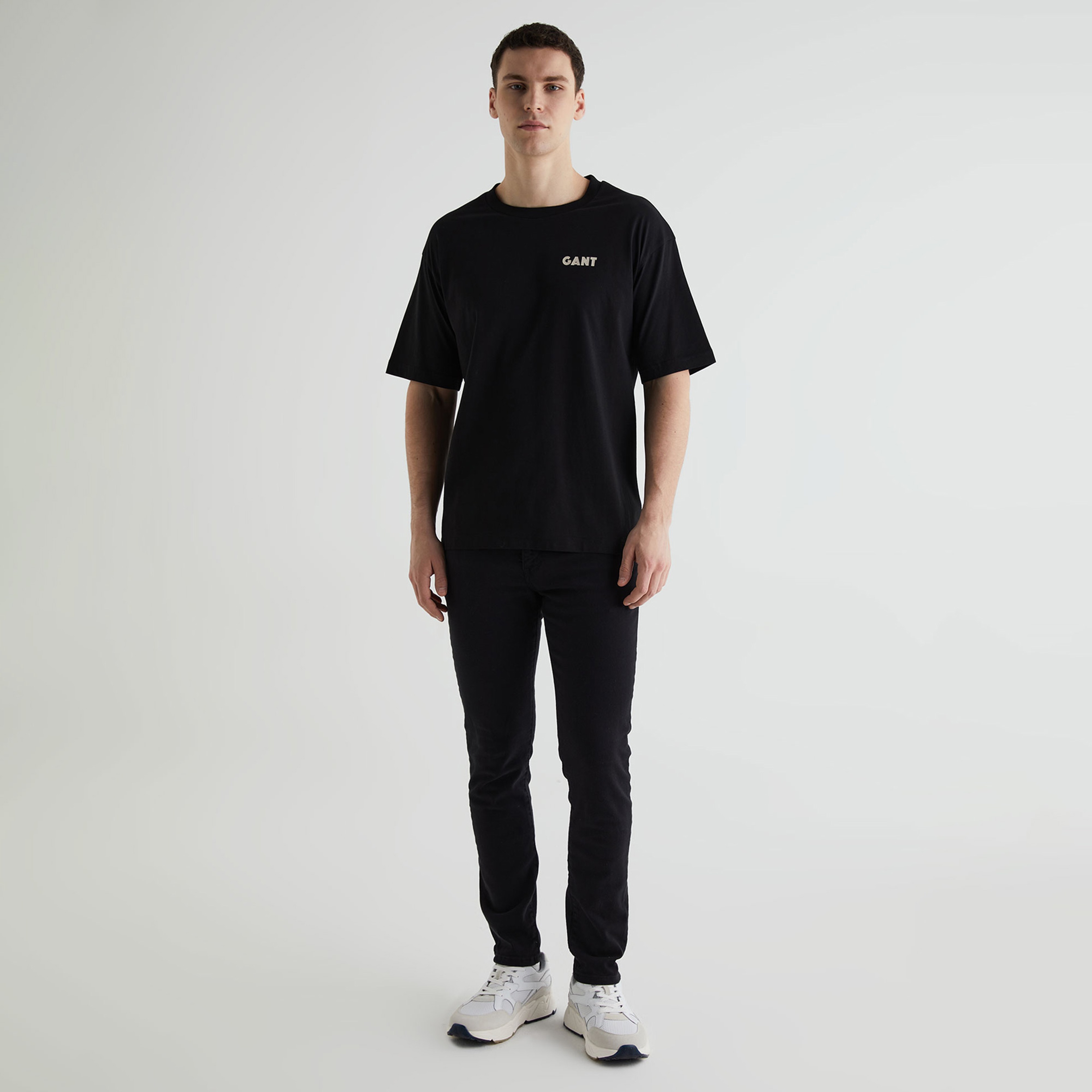 GANT Erkek Siyah Regular Fit Bisiklet Yaka Logolu T-shirt