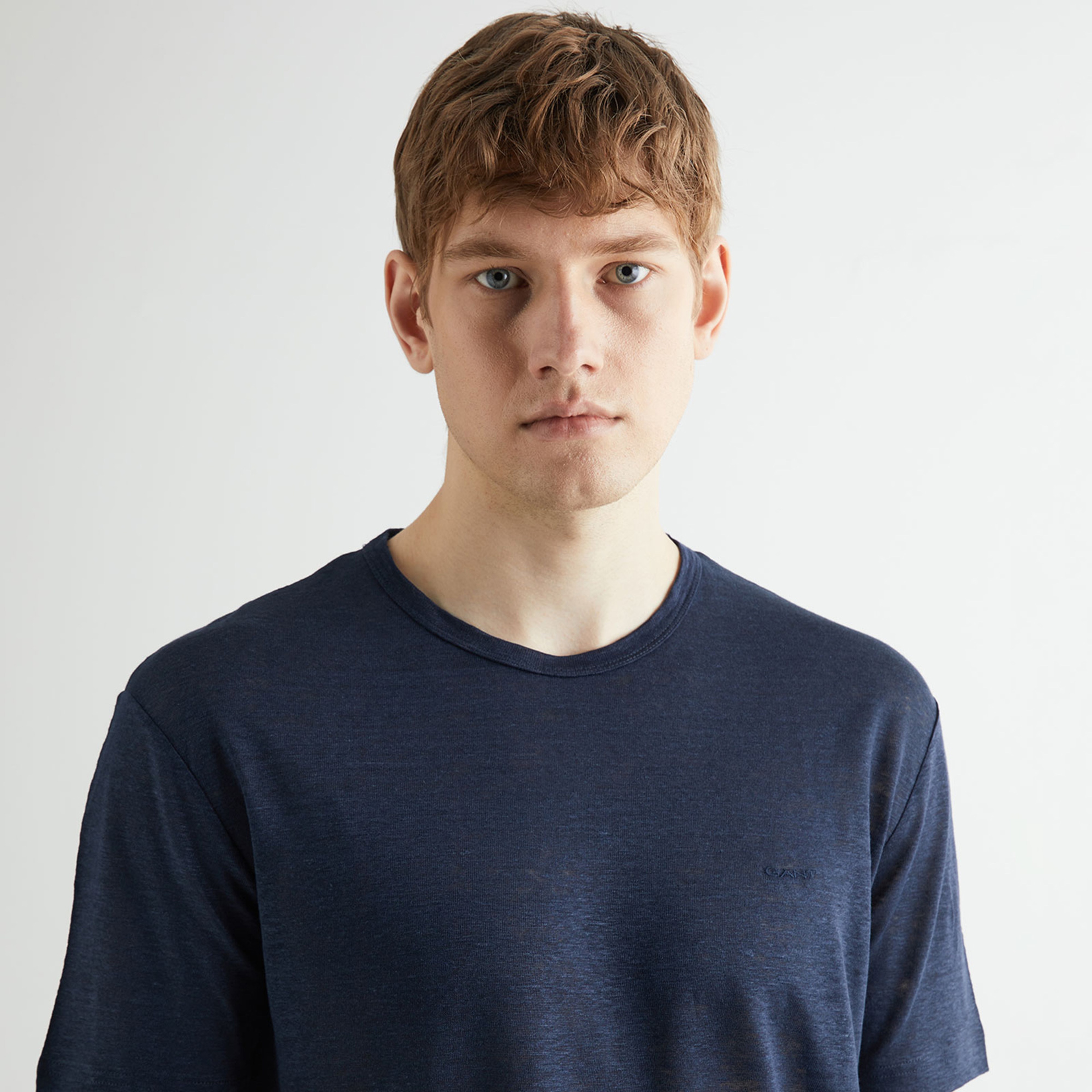 GANT Erkek Lacivert Regular Fit Bisiklet Yaka Keten T-shirt