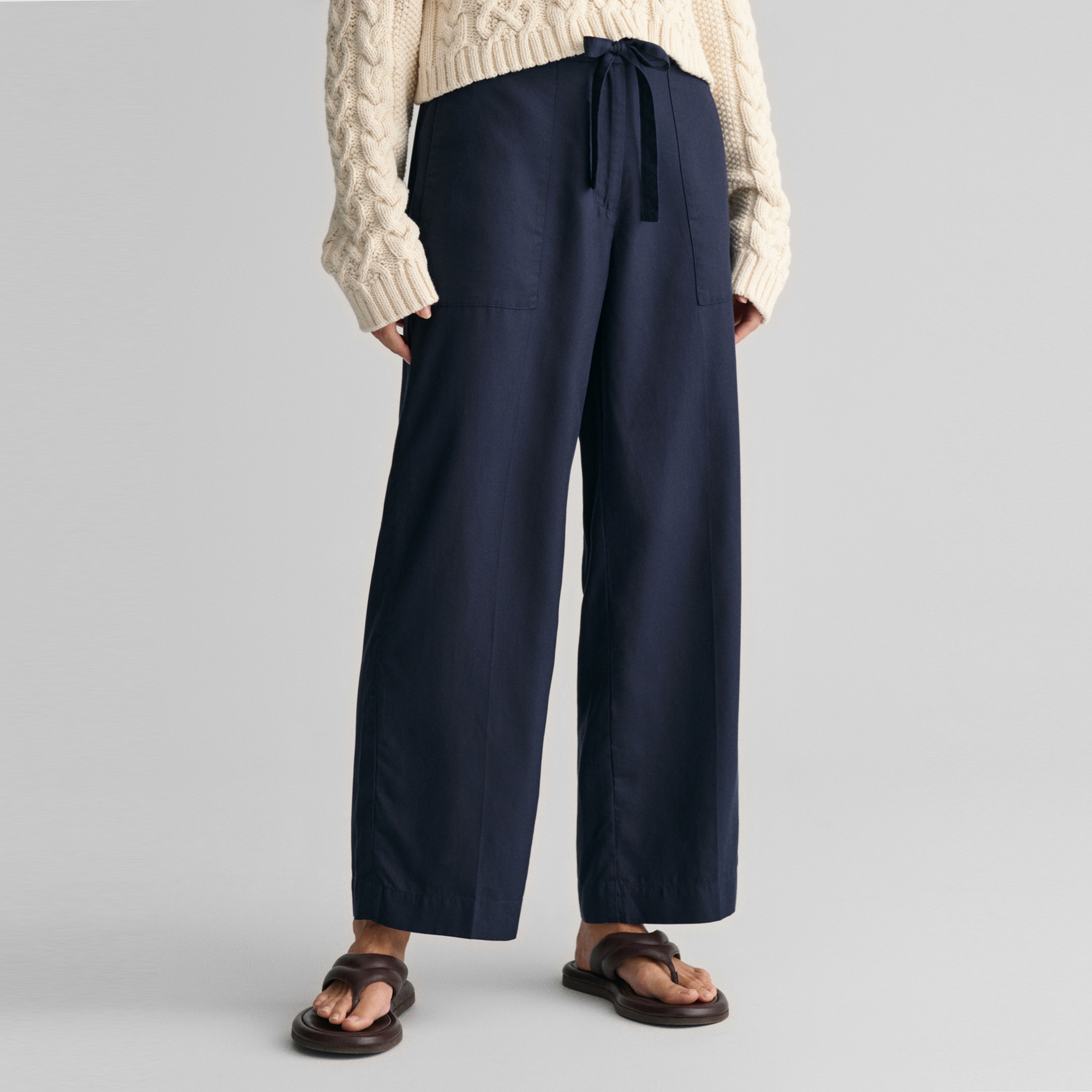 GANT Kadın Lacivert Regular Fit Pantolon