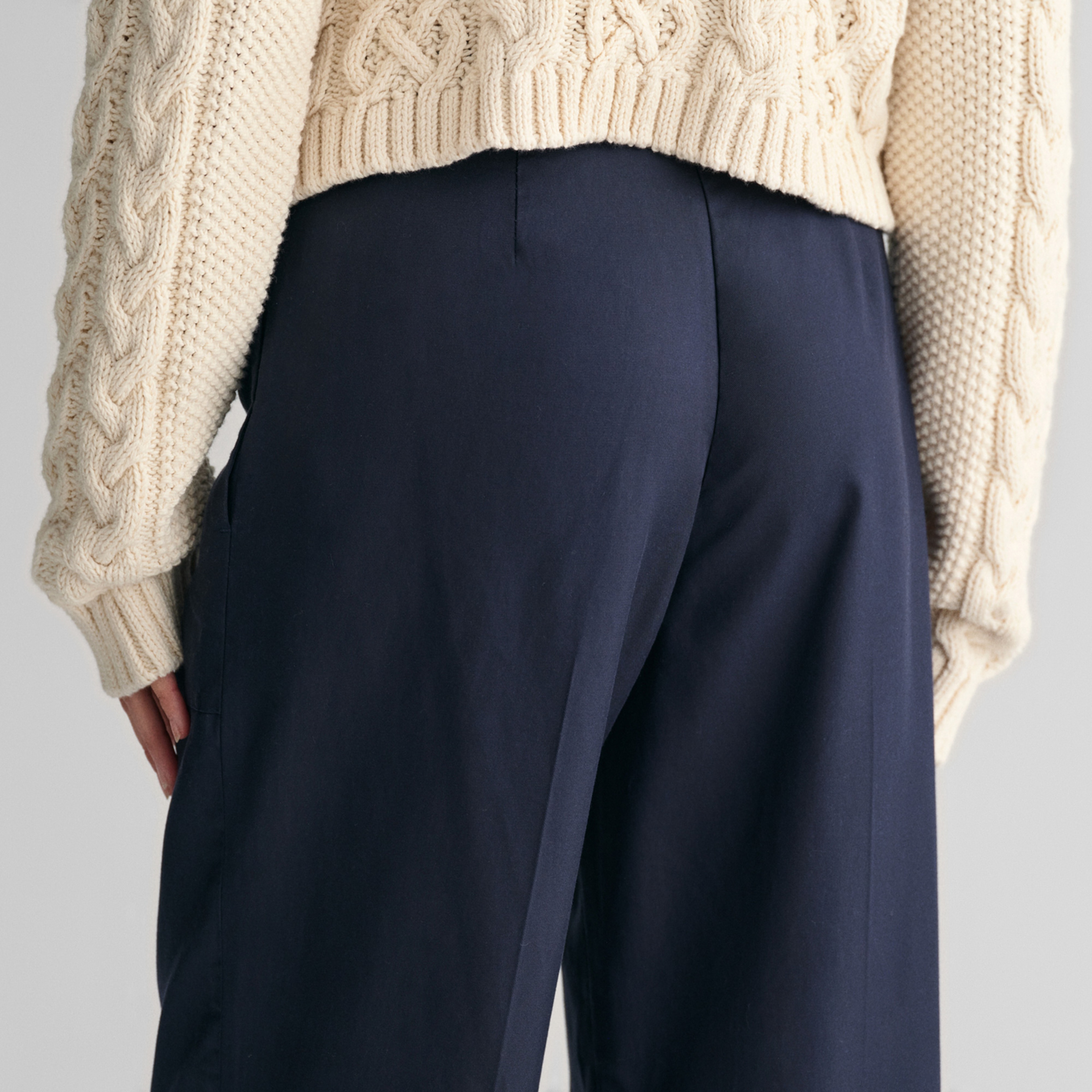 GANT Kadın Lacivert Regular Fit Pantolon