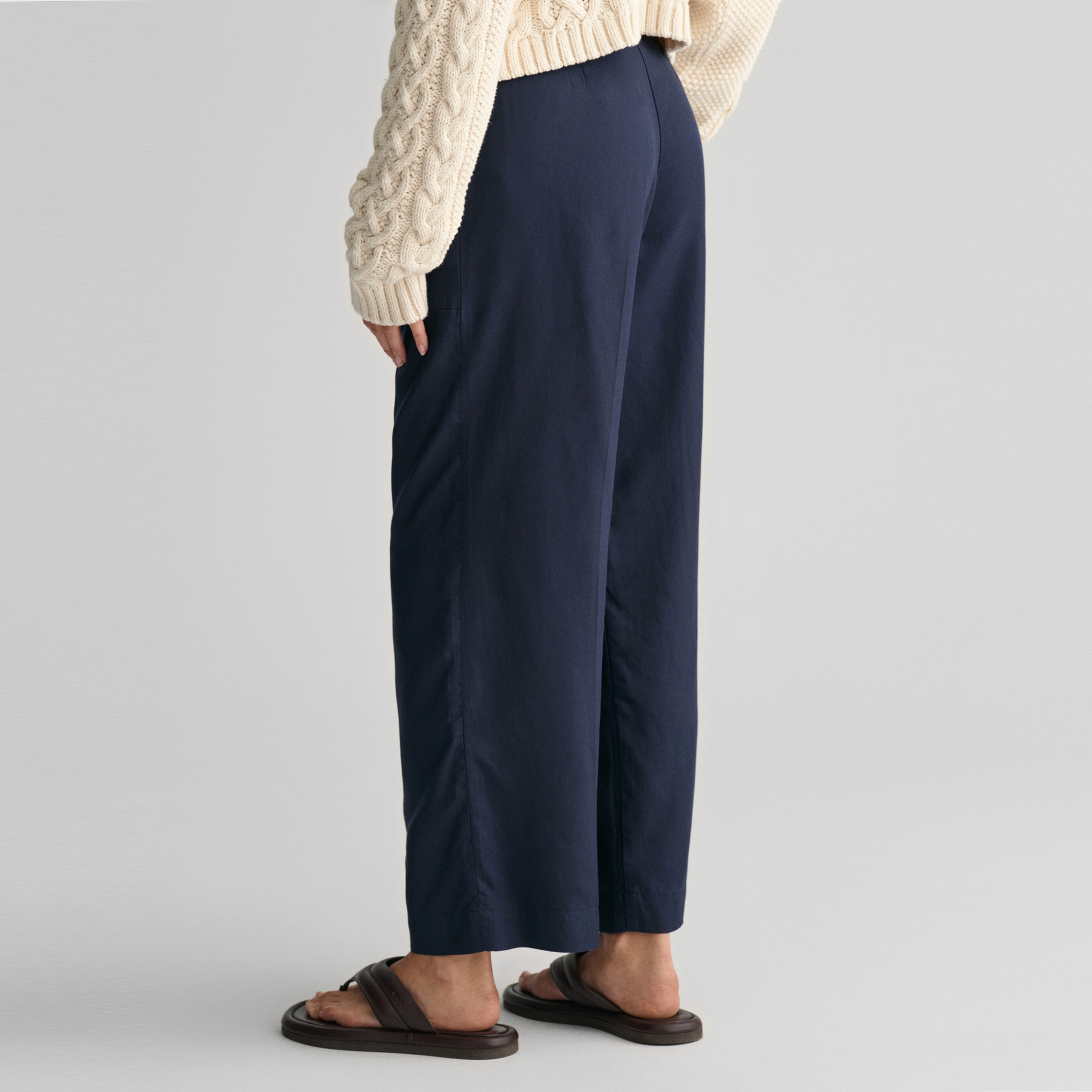 GANT Kadın Lacivert Regular Fit Pantolon