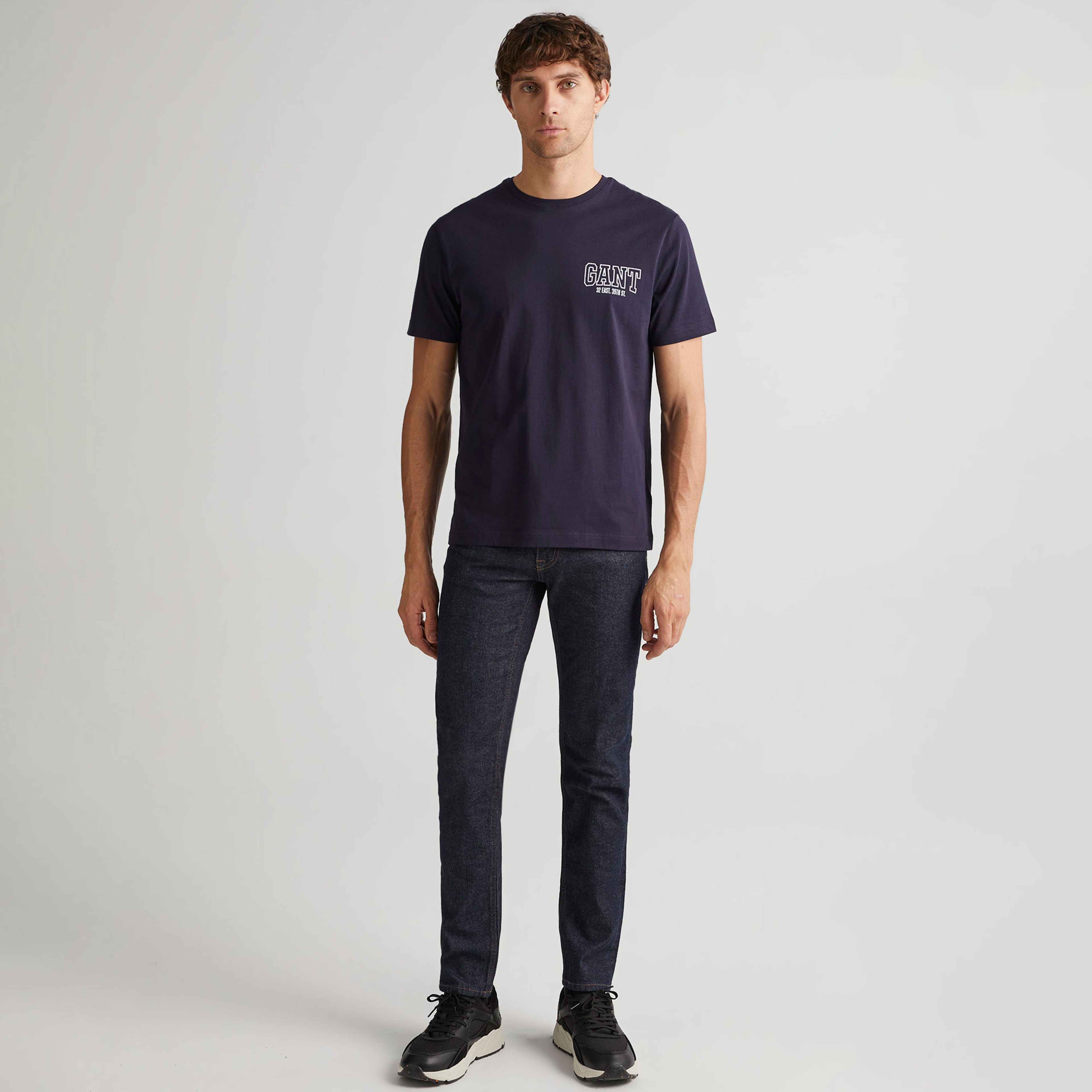 GANT Erkek Lacivert Regular Fit T-Shirt
