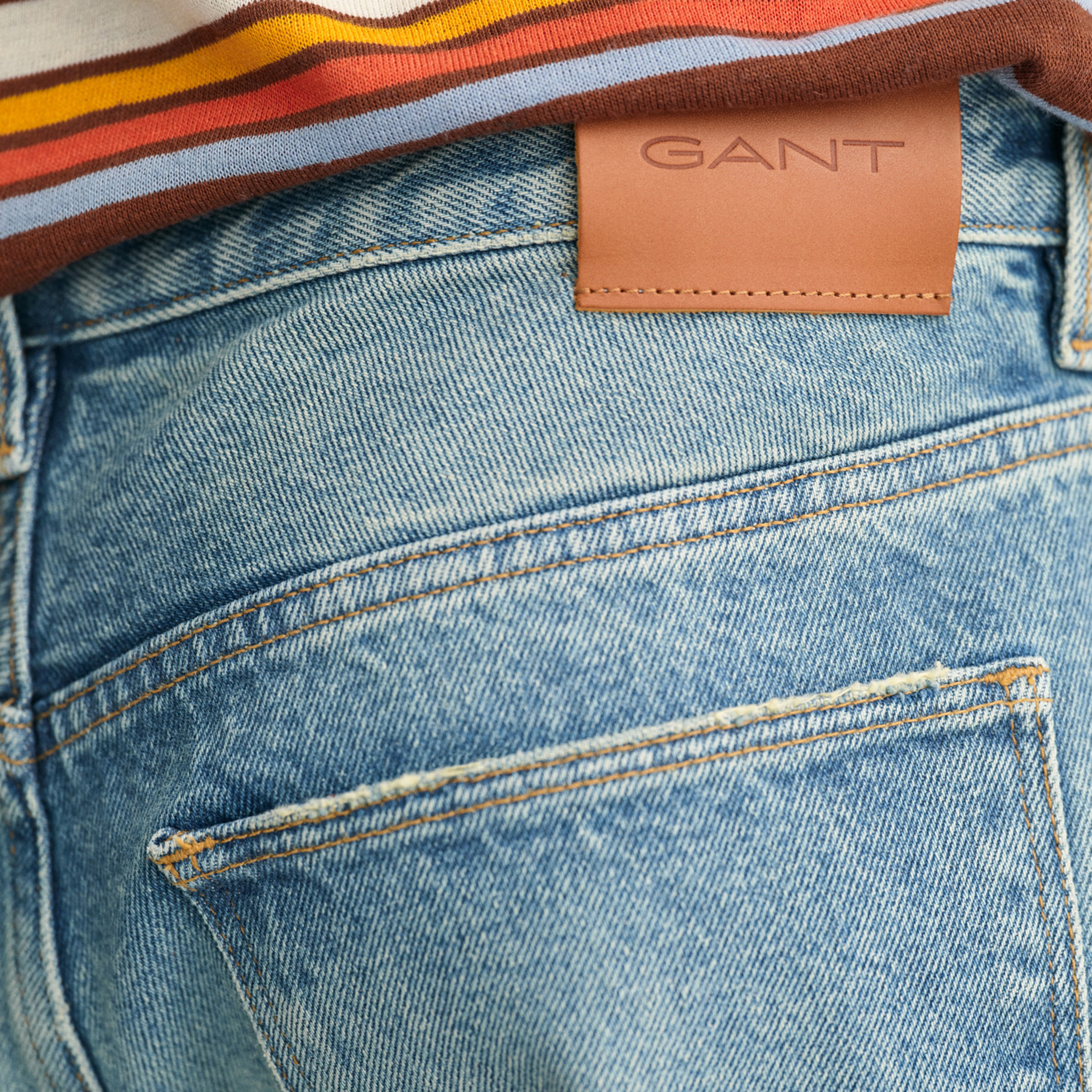 GANT Erkek Lacivert Loose Fit Jean Pantolon