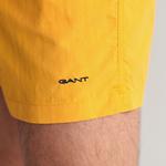 GANT Erkek Sarı Regular Fit Logolu Mayo Şort