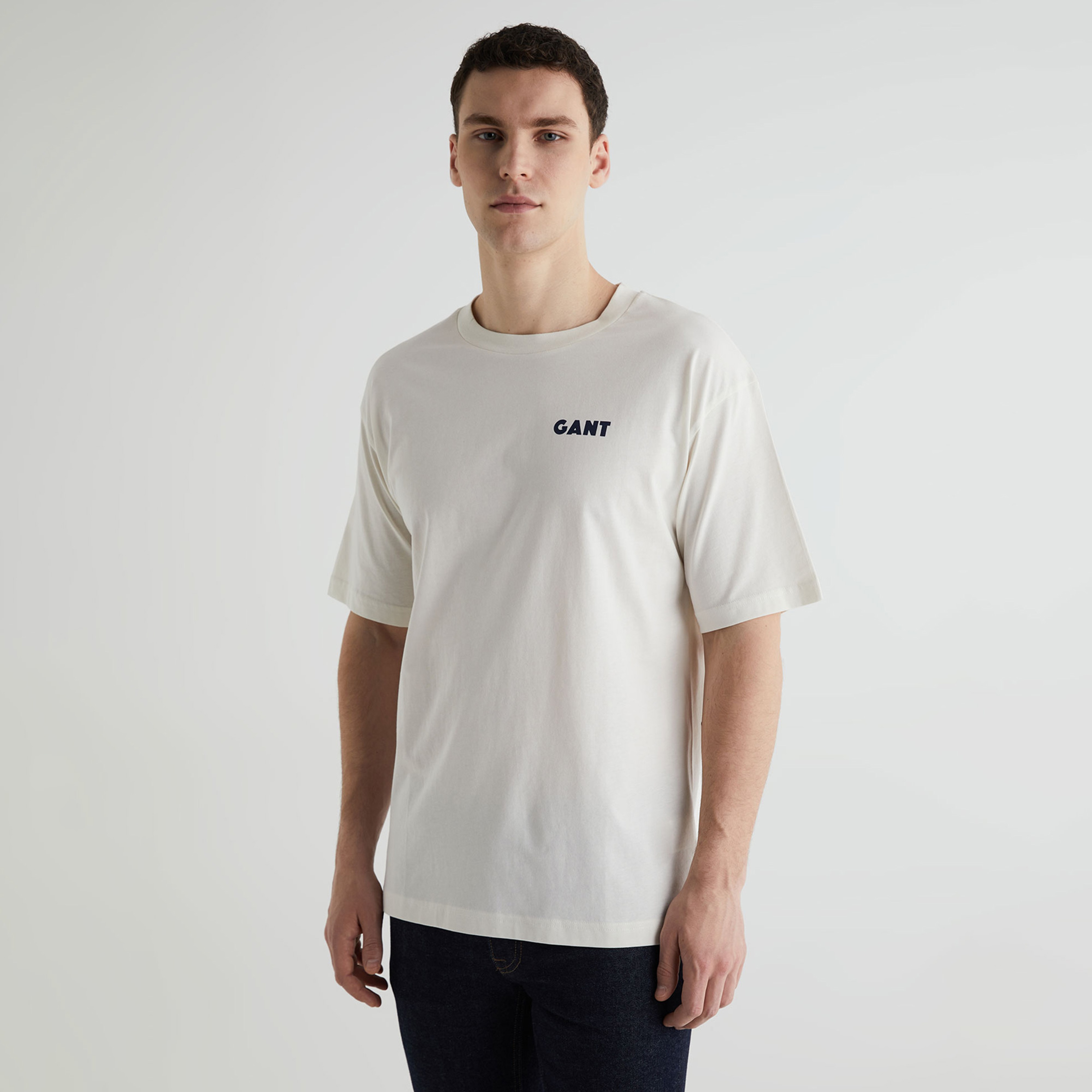 GANT Erkek Krem Regular Fit Bisiklet Yaka Logolu T-shirt