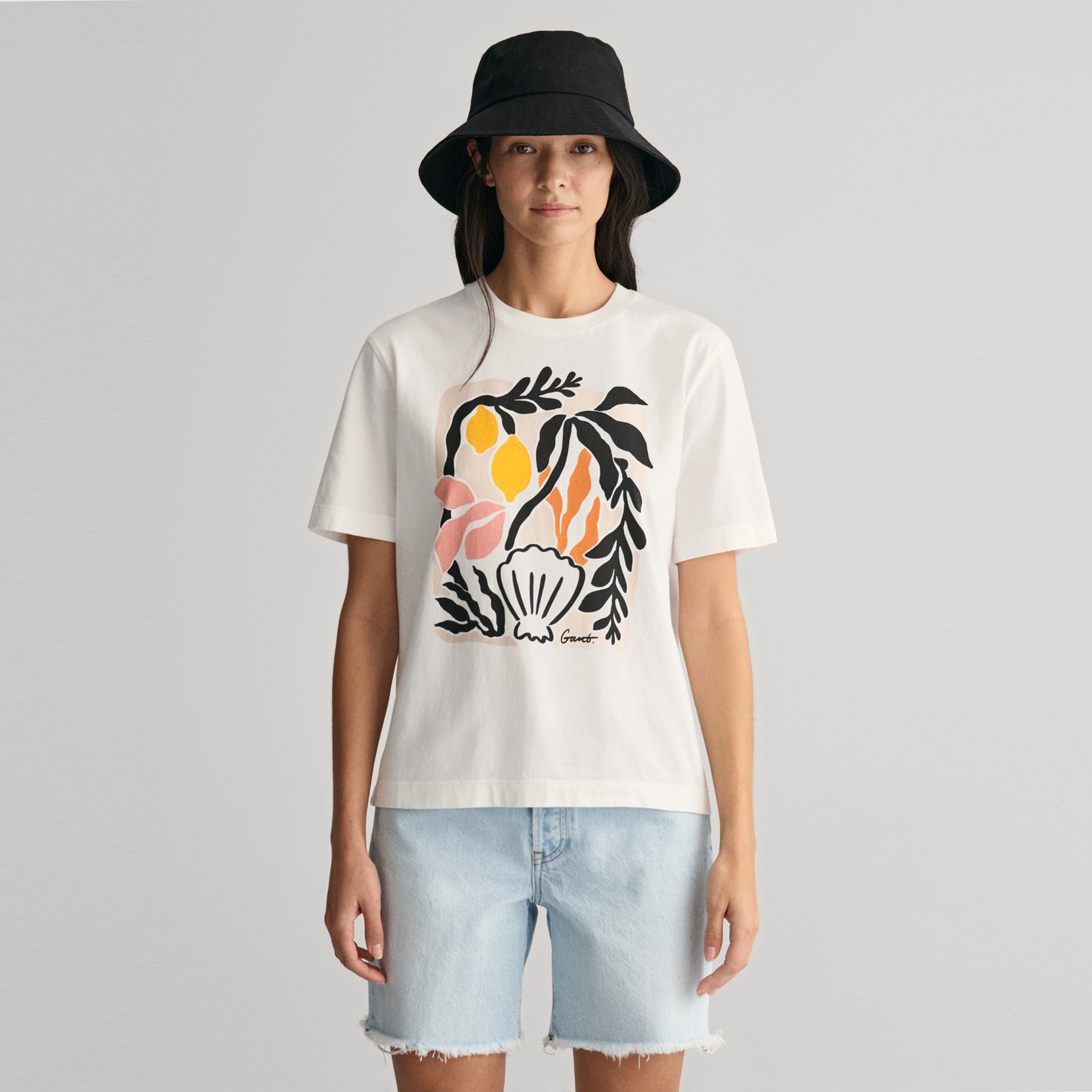 GANT Kadın Krem Relaxed Fit Bisiklet Yaka Desenli T-shirt