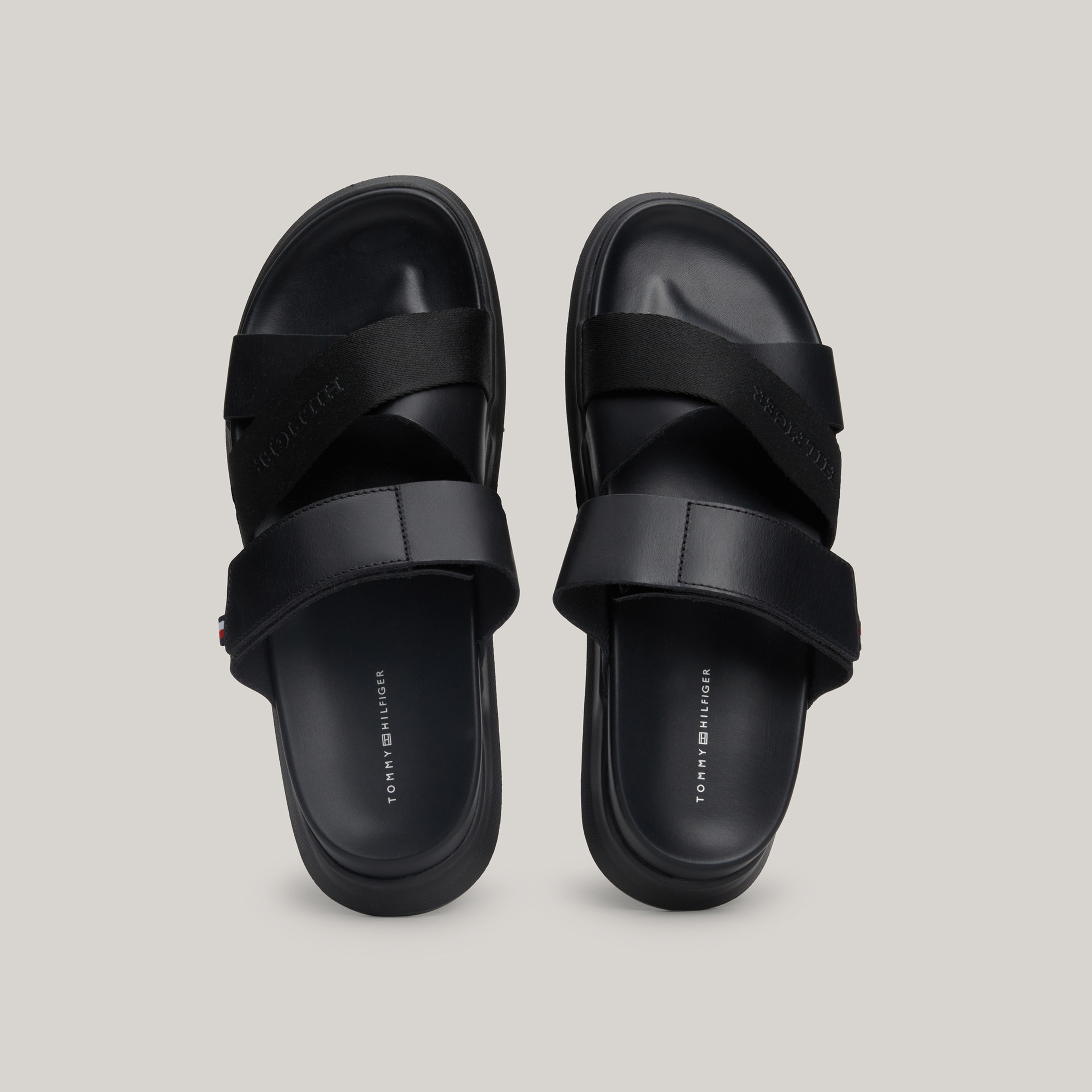 Tommy Hilfiger Çapraz Askılı Erkek Siyah Sandalet