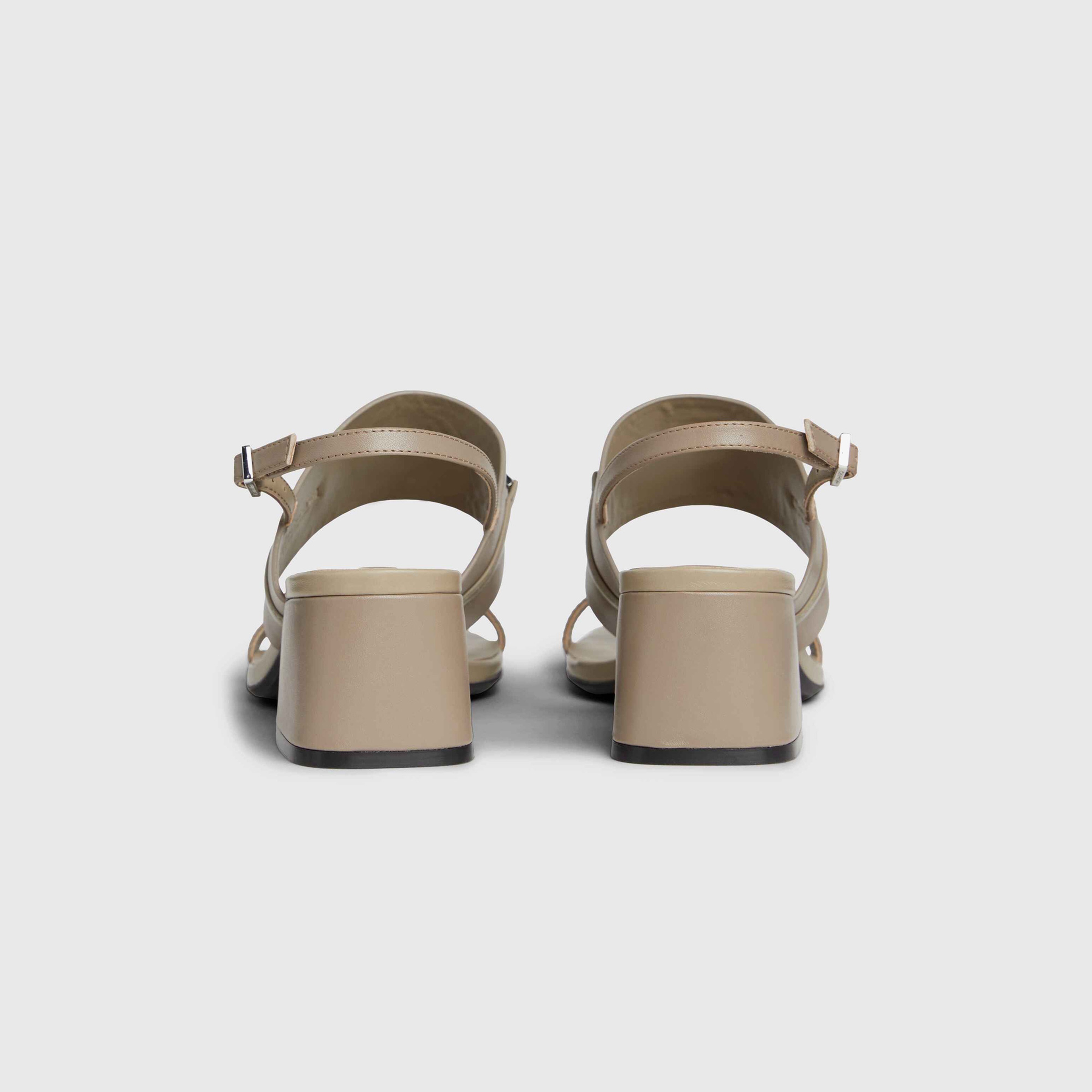 Calvin Klein Squared Block Heel Kadın Gri Topuklu Ayakkabı