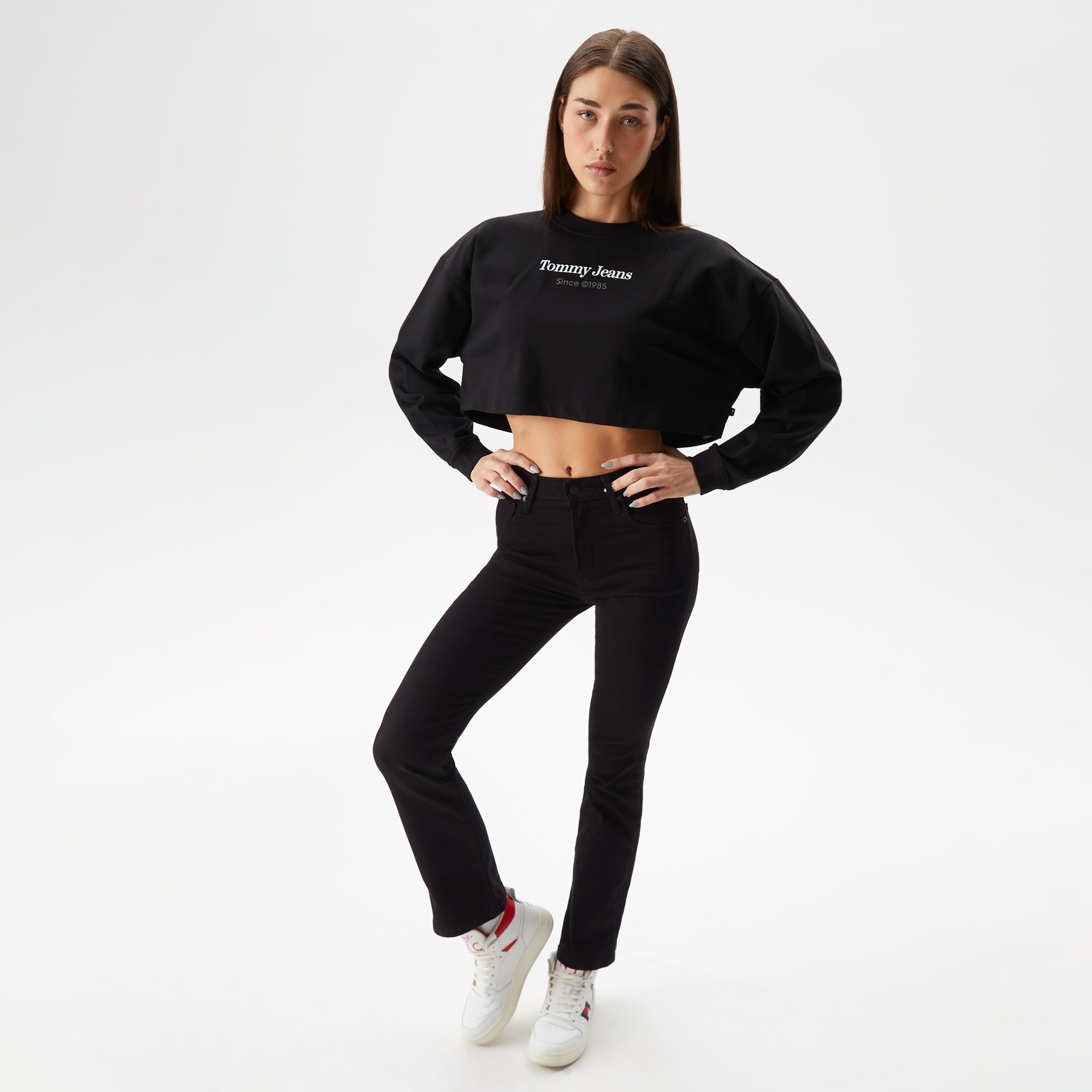 Tommy Jeans Relaxential Logo 1+ Crew Kadın Siyah Sweatshirt