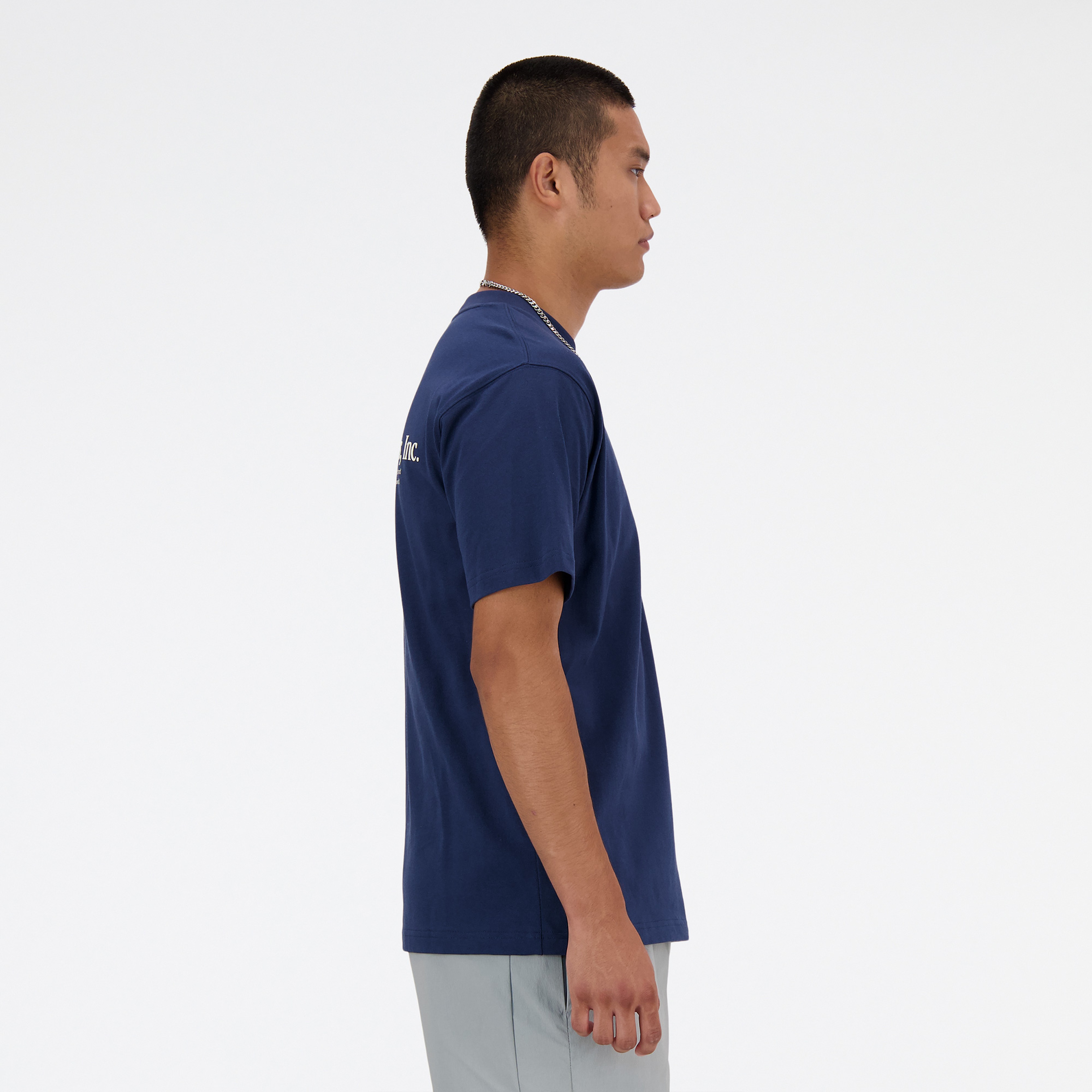 New Balance Athletics Flocked Relaxed Tee Erkek T-Shirt