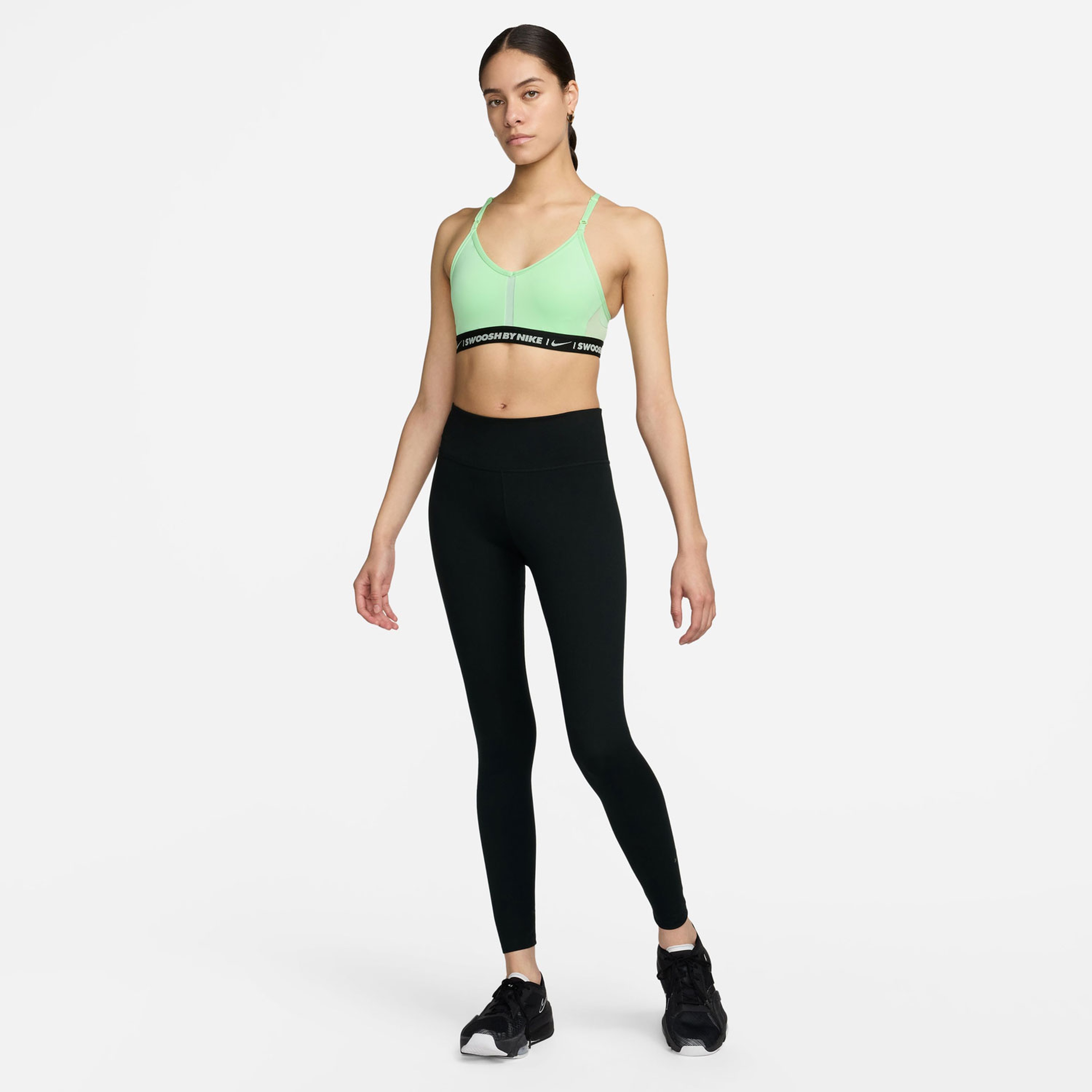 Nike Indy Light-Support Padded V-Neck Sports Kadın Yeşil Bra
