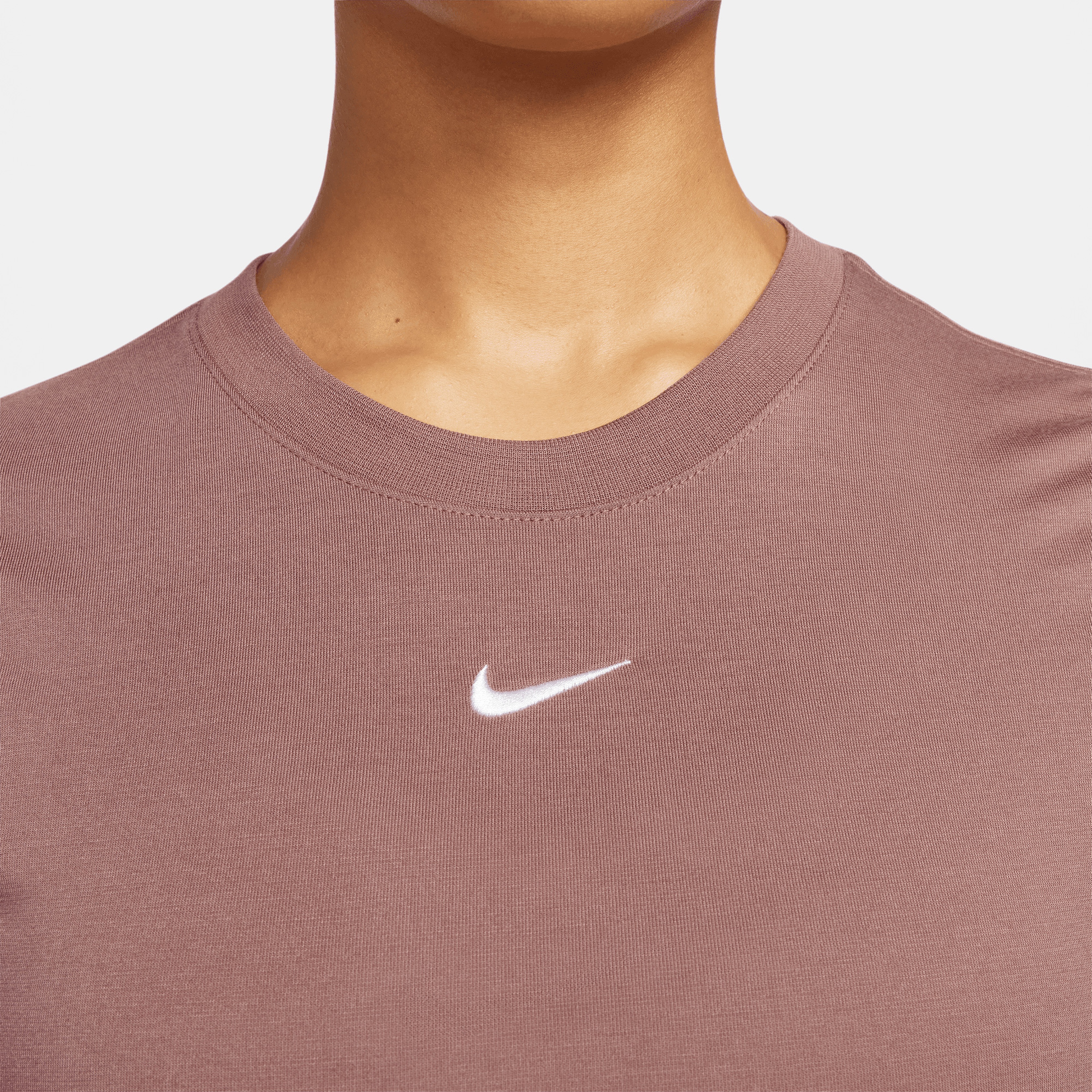 Nike Sportswear Essential Kadın Kahverengi Crop T-Shirt