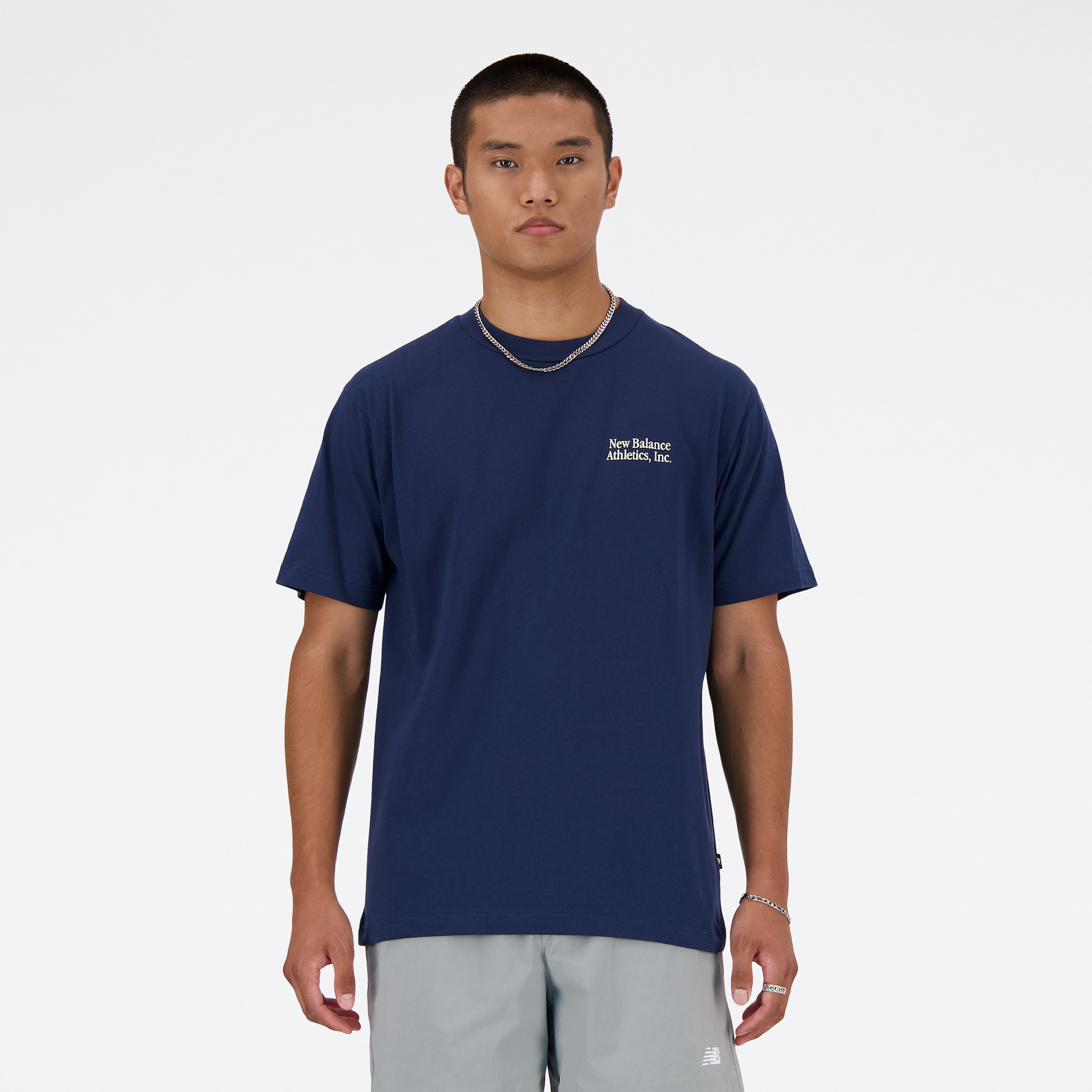 New Balance Athletics Flocked Relaxed Tee Erkek T-Shirt